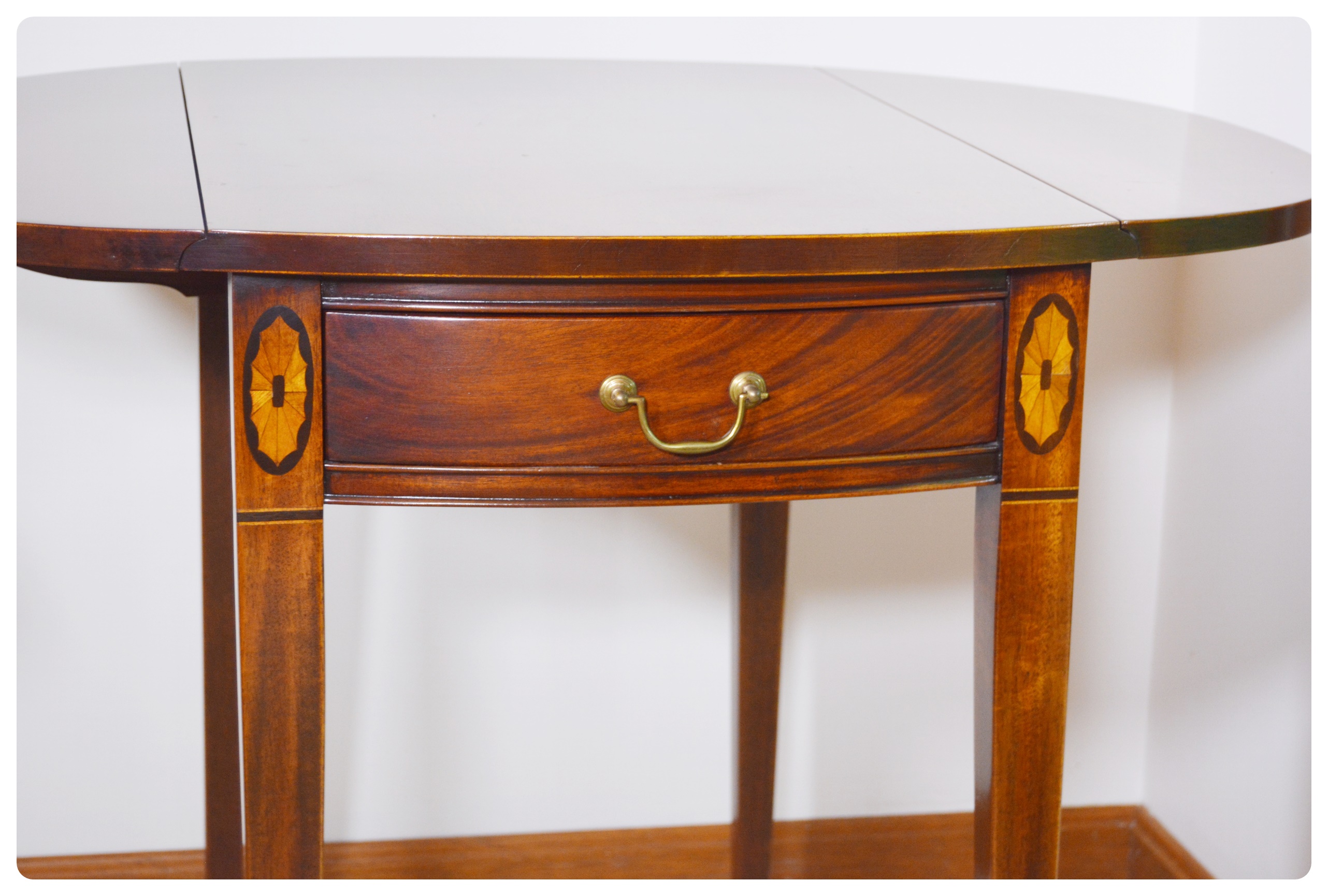 Hickory Chair Co. "James River Plantation Collection" Pembroke Side Table