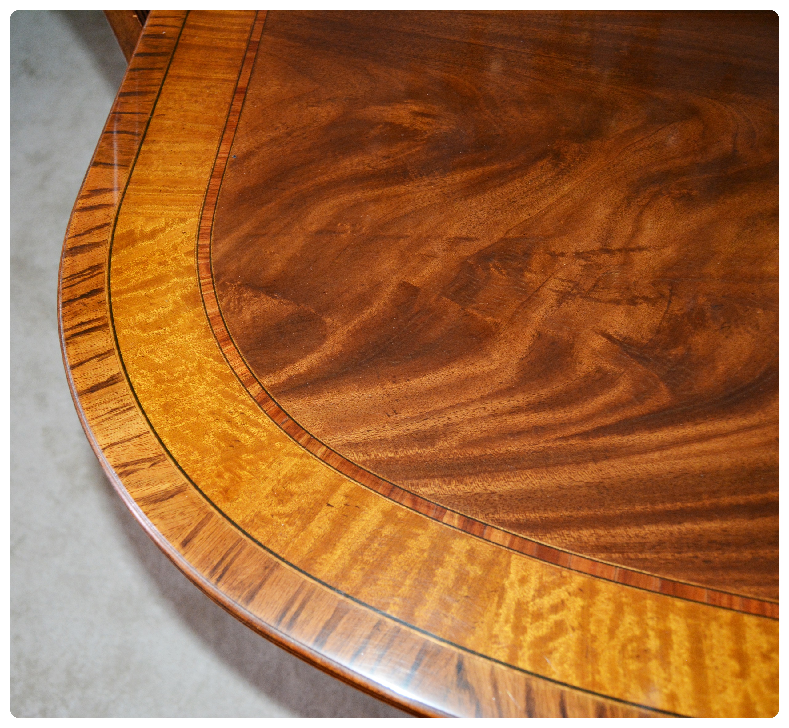 Drexel-Heritage "Heirloom" Collection Chippendale Style Dining Table and Chairs