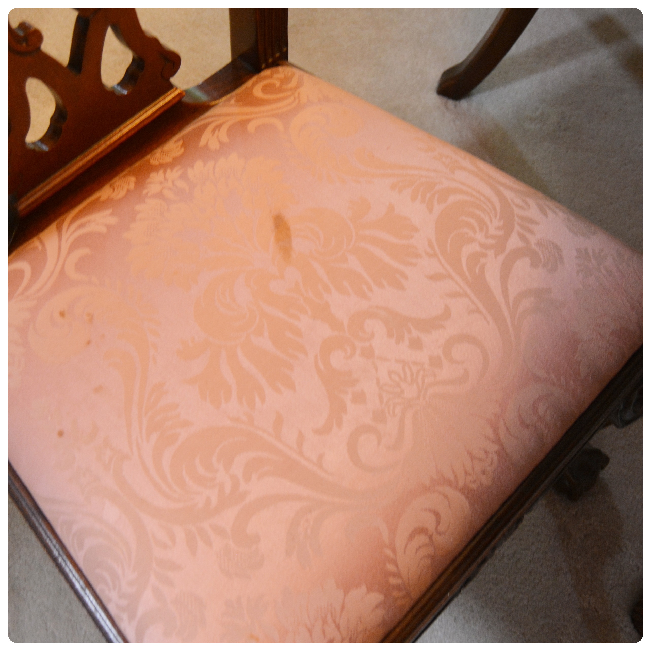 Drexel-Heritage "Heirloom" Collection Chippendale Style Dining Table and Chairs