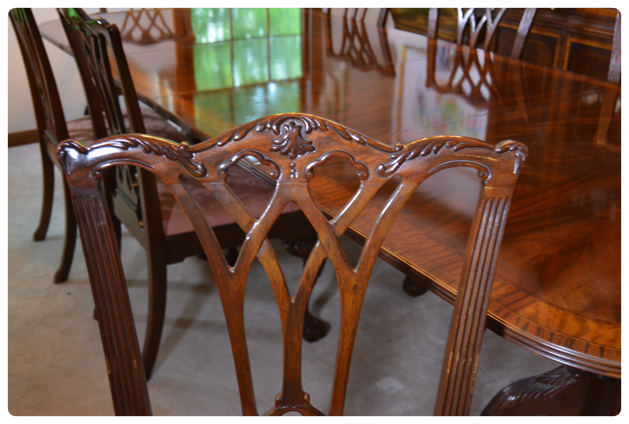 Drexel-Heritage "Heirloom" Collection Chippendale Style Dining Table and Chairs