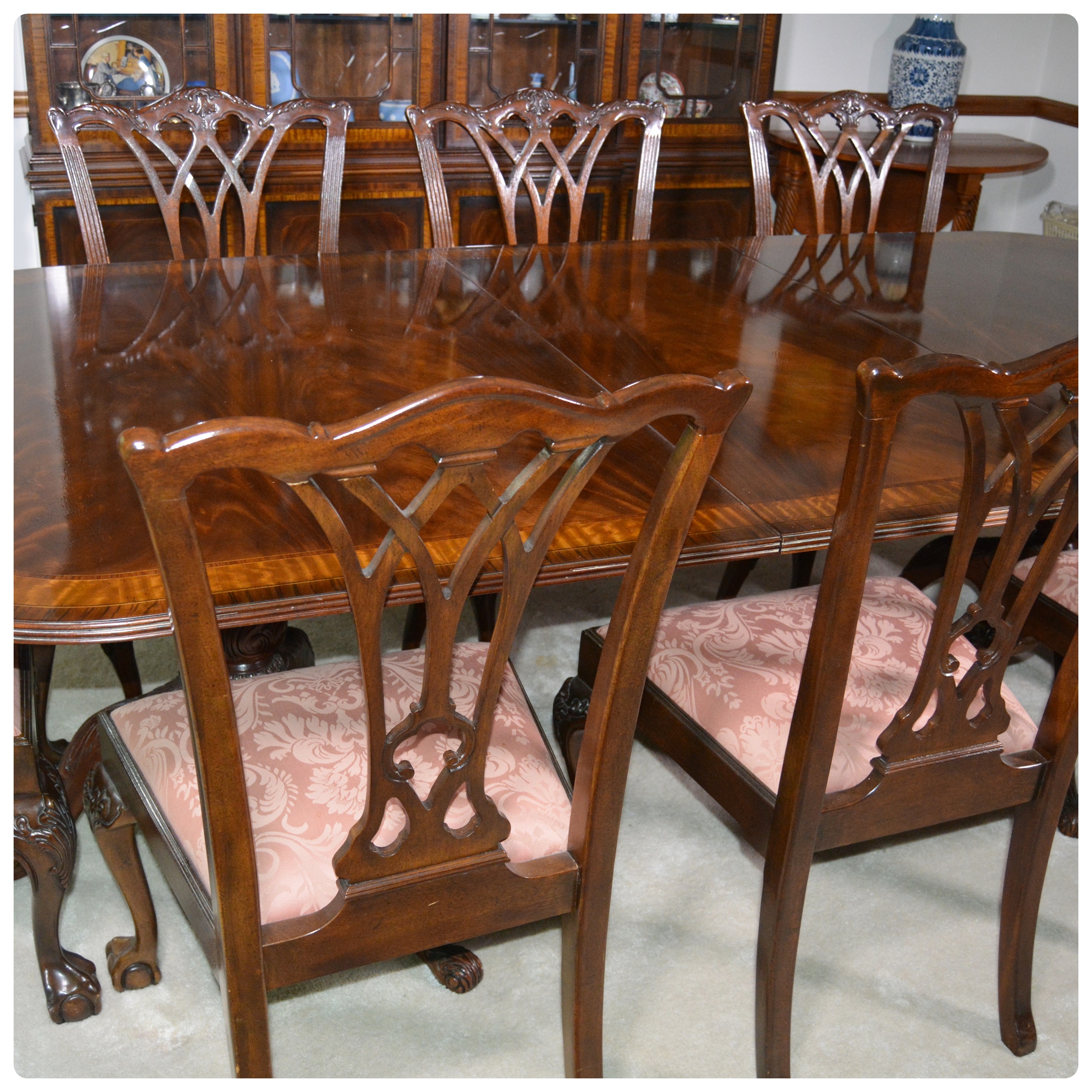 Drexel-Heritage "Heirloom" Collection Chippendale Style Dining Table and Chairs