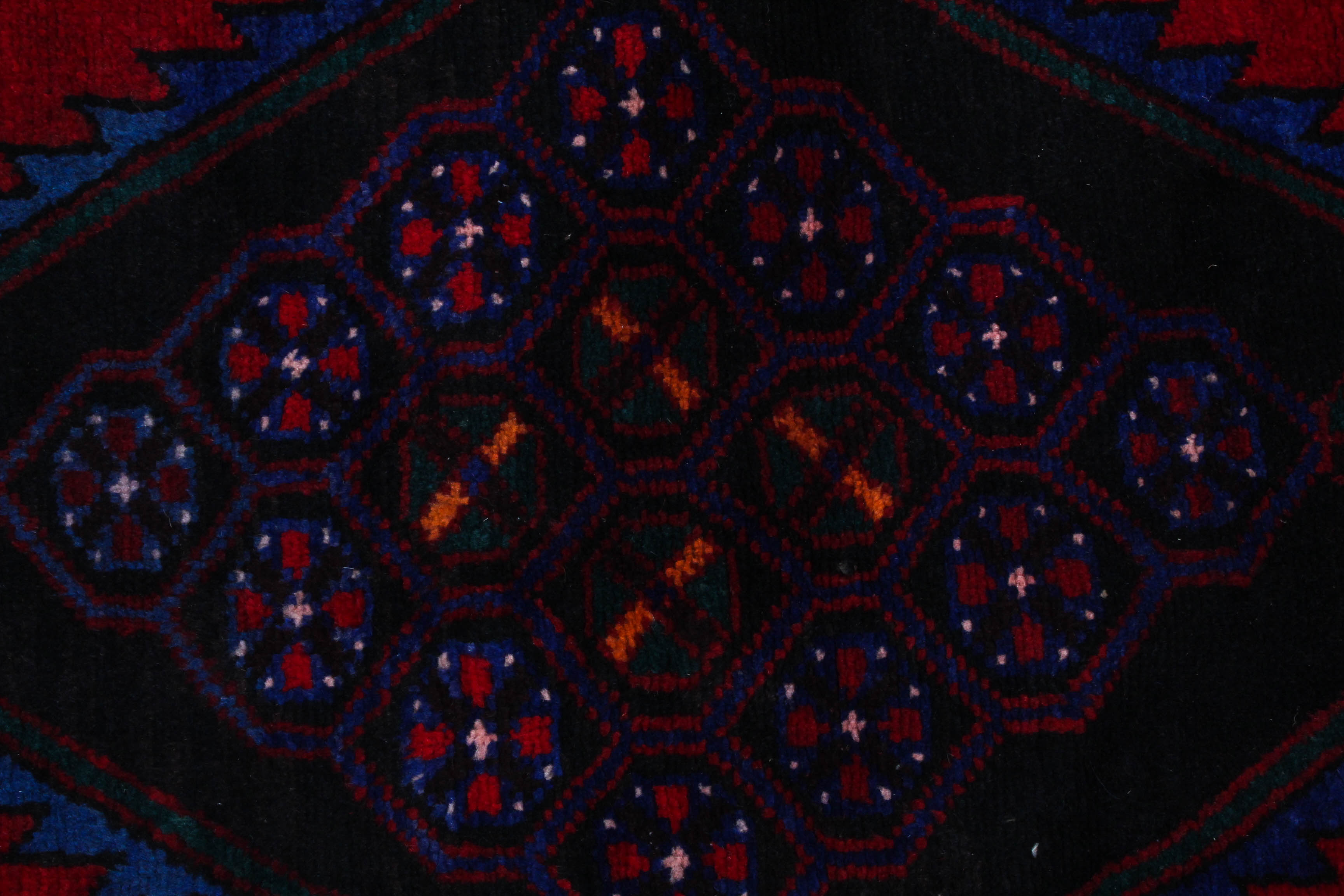 Hand-Knotted Persian Zanjan Rug