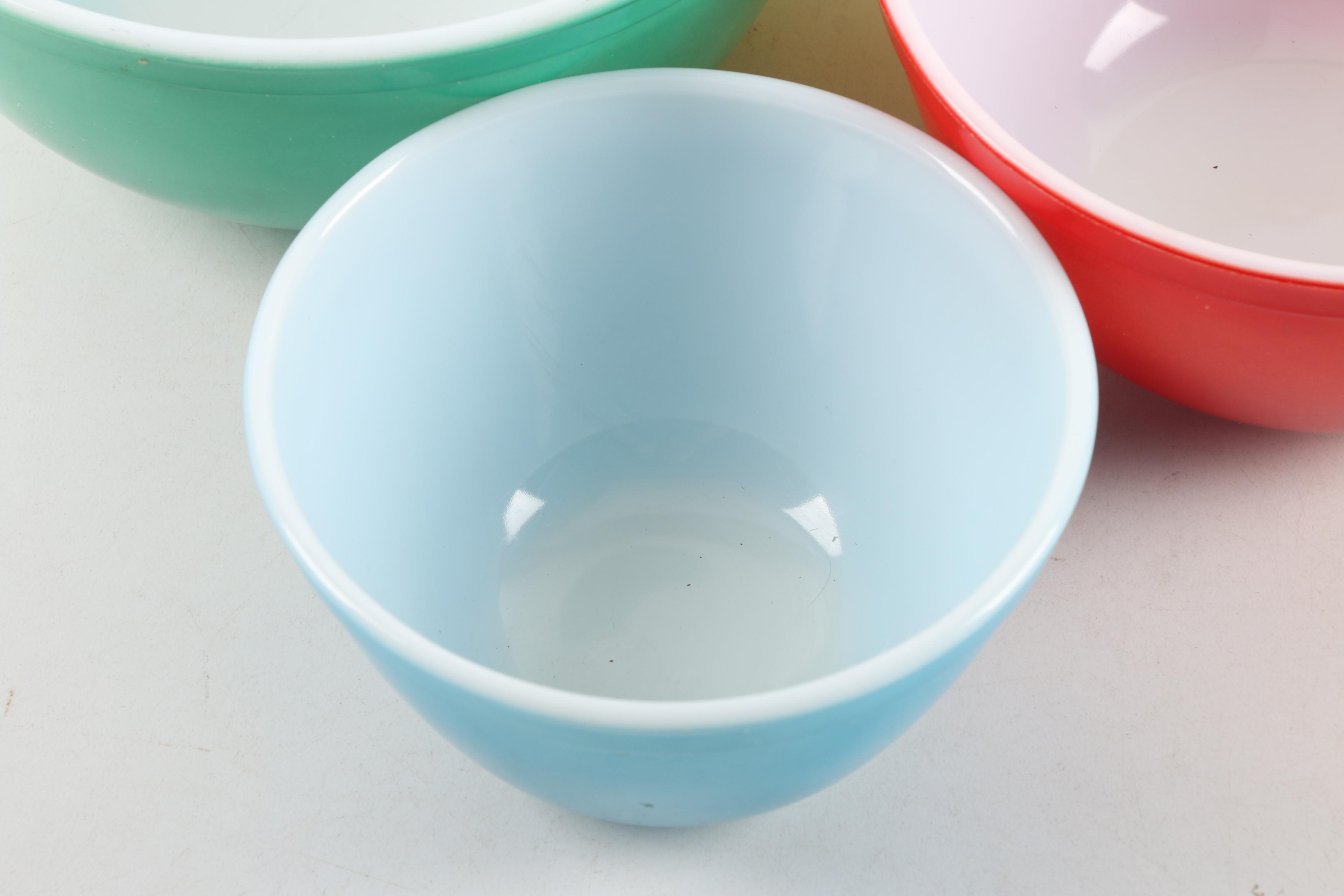 Vintage Pyrex "Primary Colors" Nesting Box