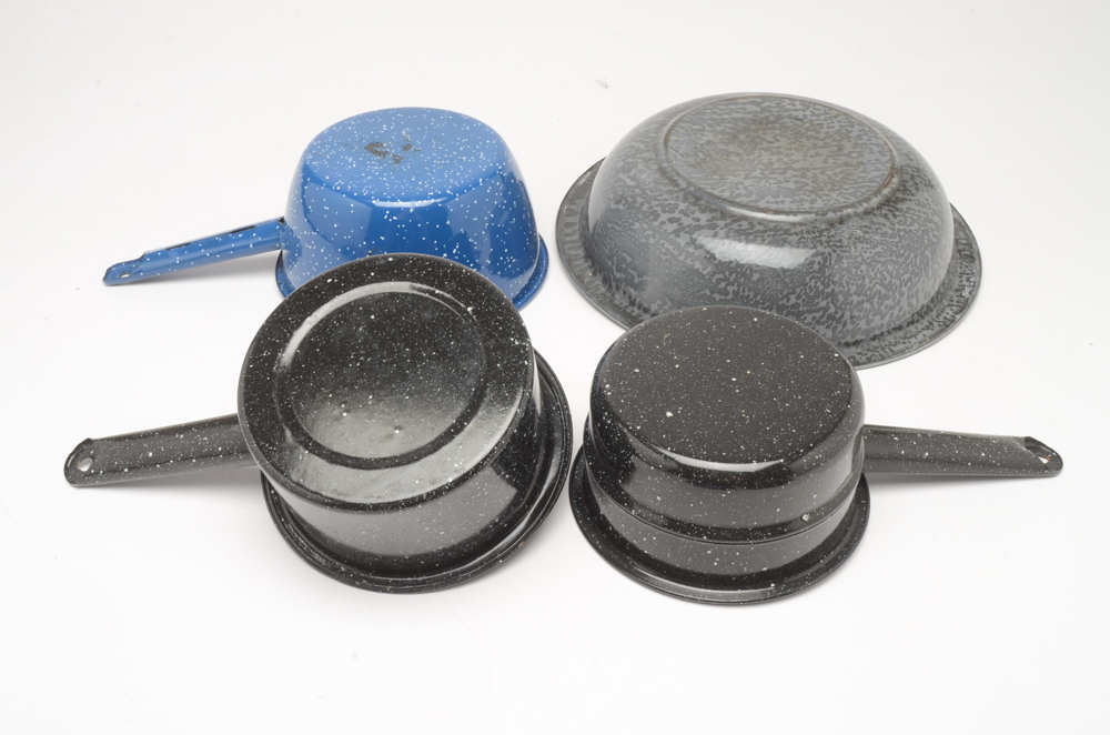 Assorted Mid-Century Kitchen Pots, Pans, and More