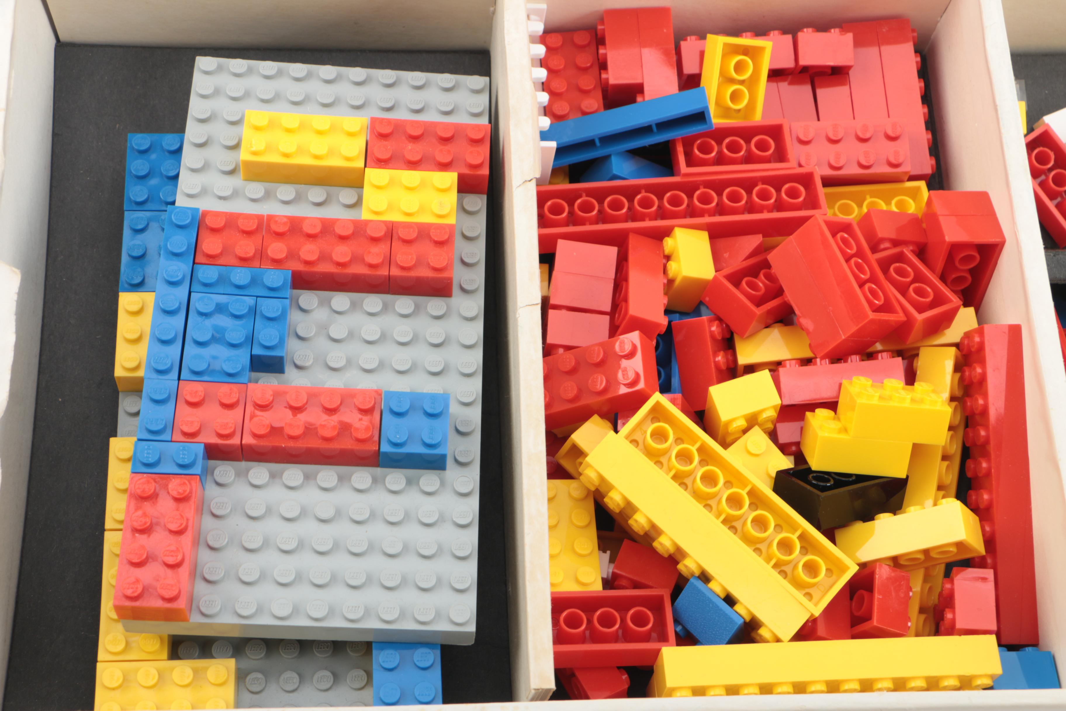 Vintage LEGO System by Samsonite Junior Constructor Set