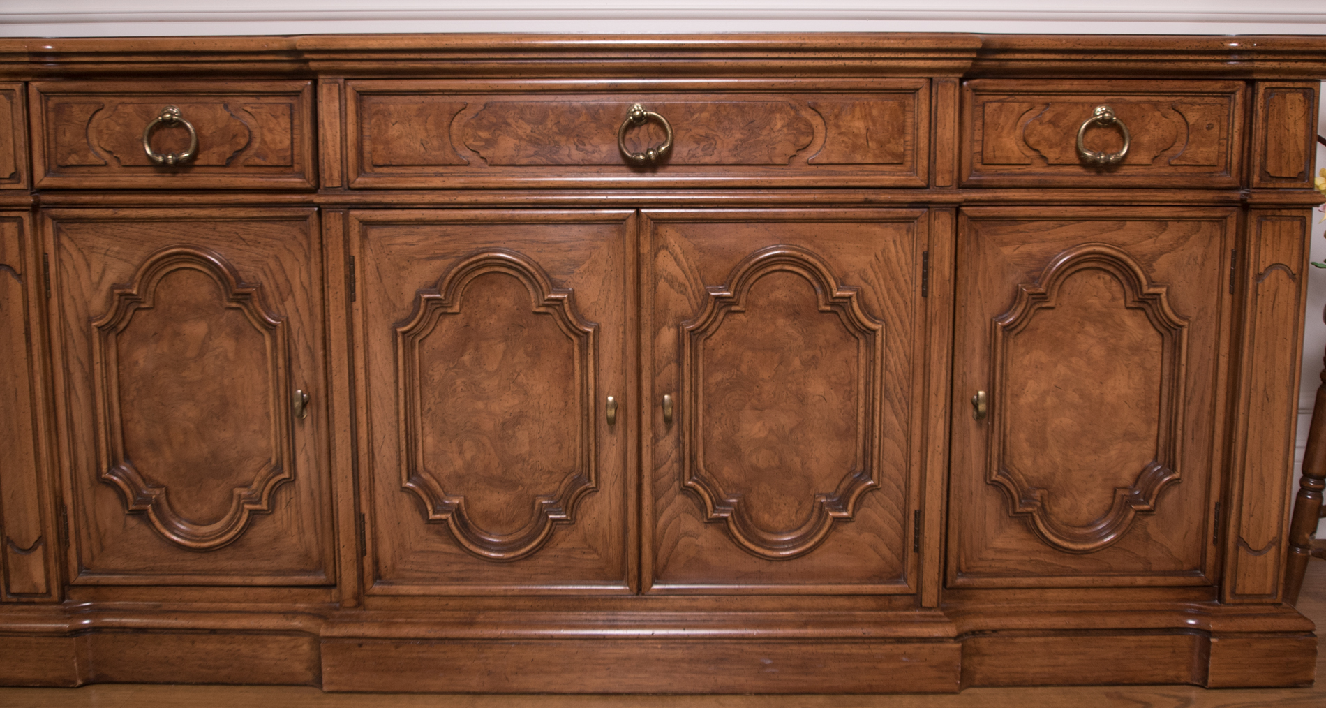 Vintage Thomasville Regency Style Maple Buffet