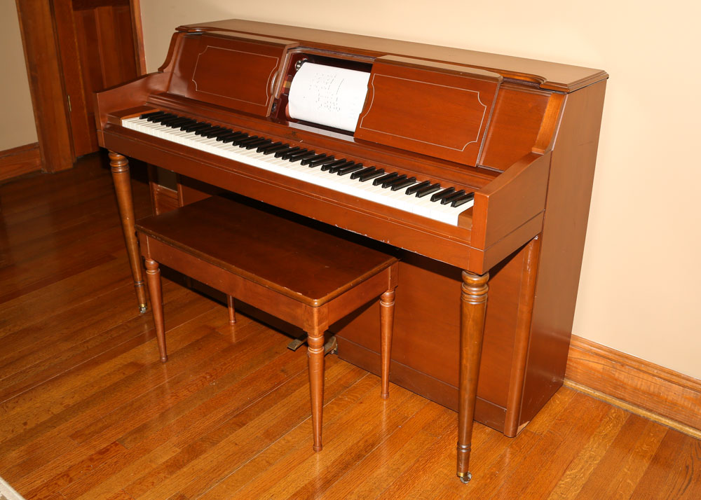 Vintage Wurlitzer Player Piano
