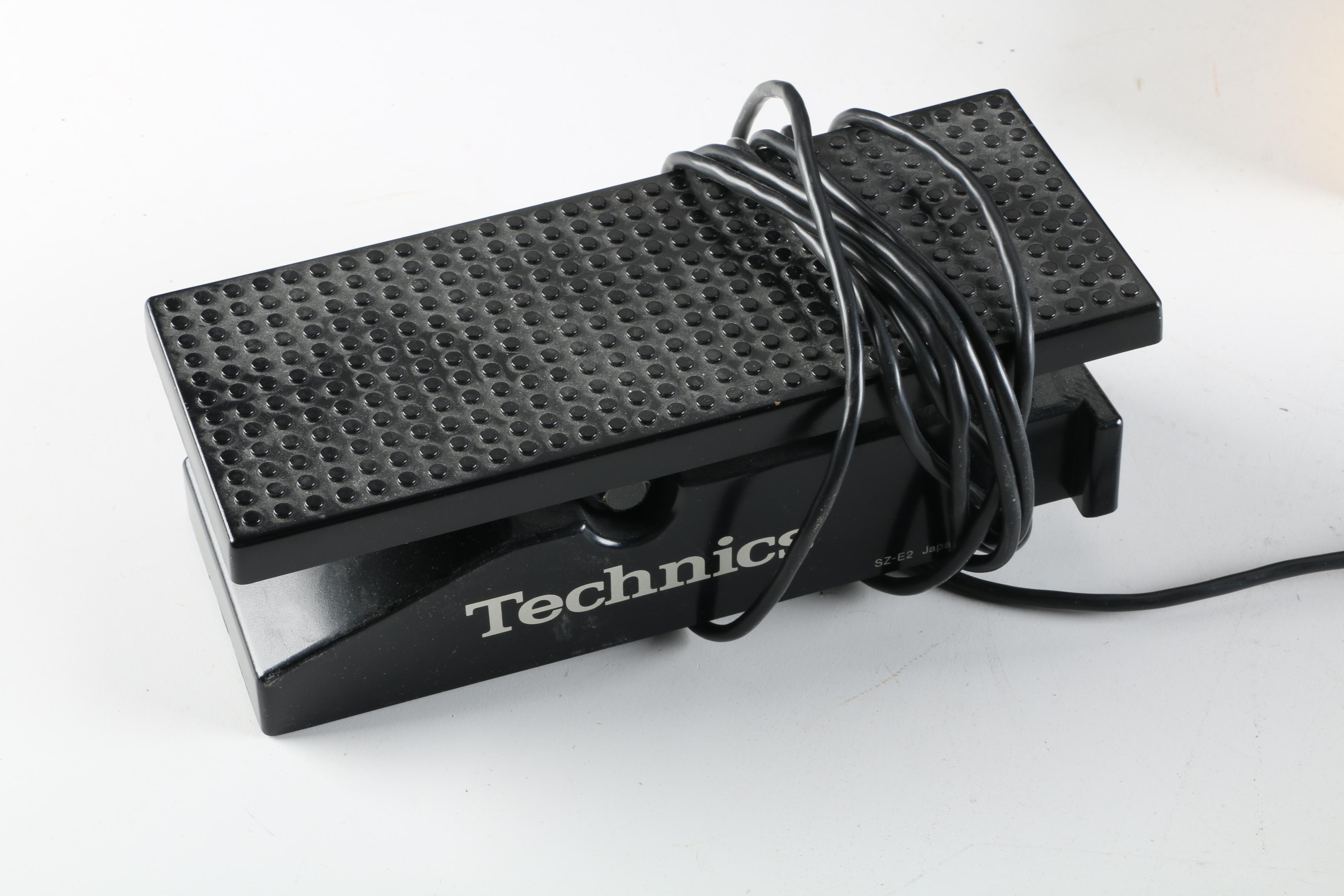 Peavey Keyboard Amp System with Pedals