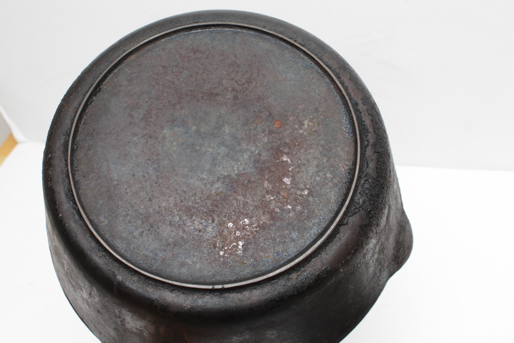 Lodge Seven Quart Cast Iron Dutch Oven