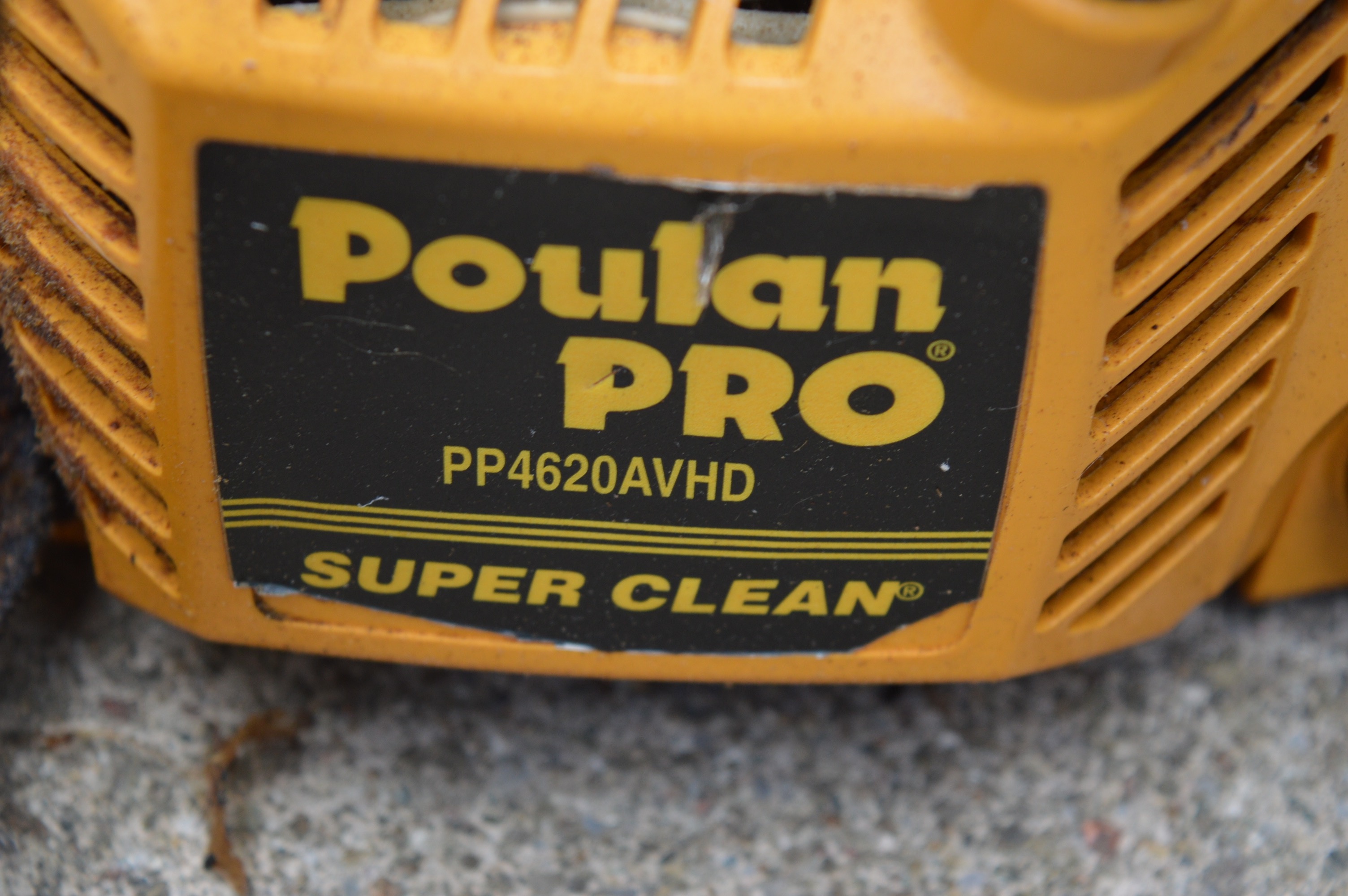 Poulan Pro 50 CCGasoline 20" Blade Chain Saw with Case and More