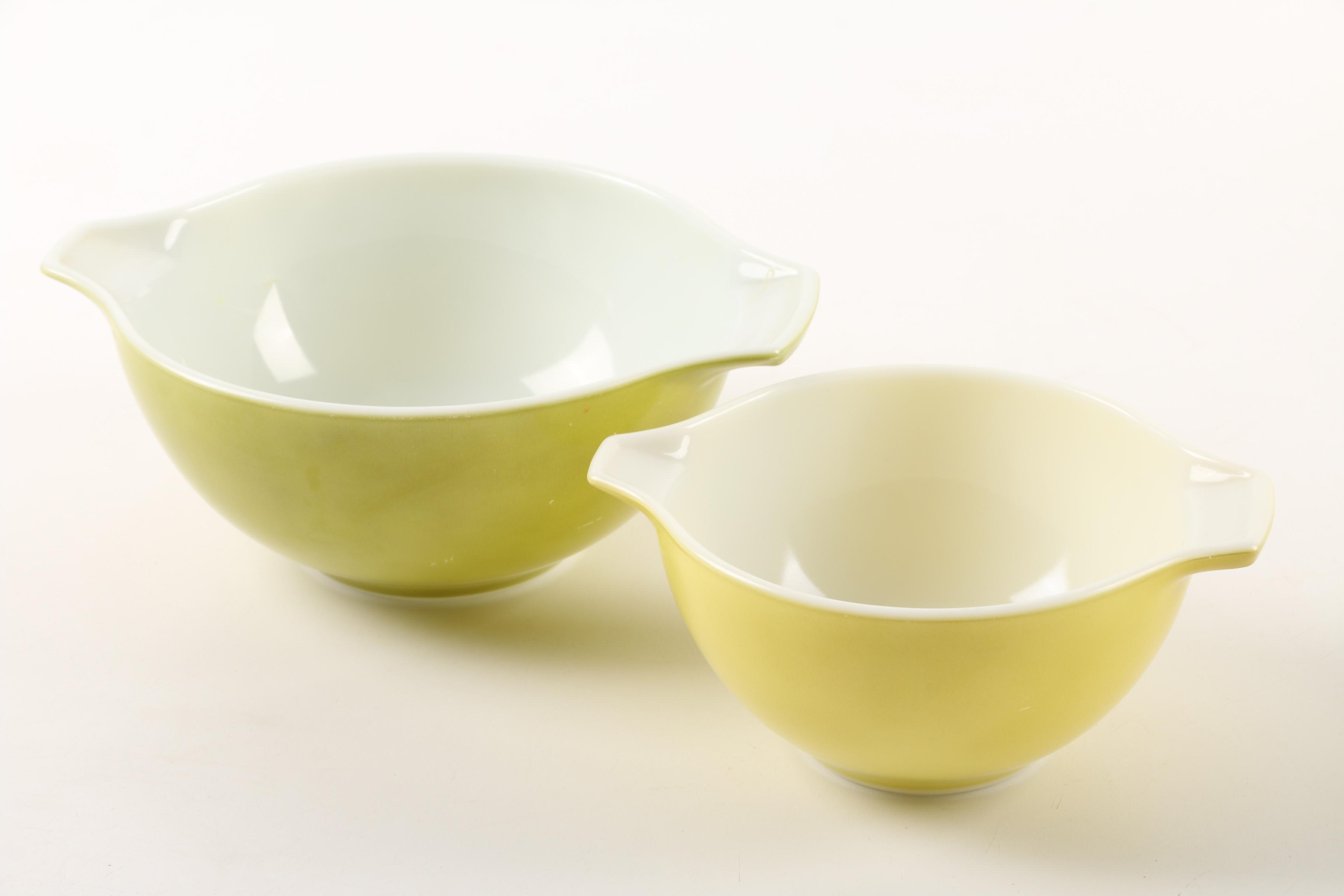 Vintage Pyrex "Verde" Cinderella Bowls c. 1960s