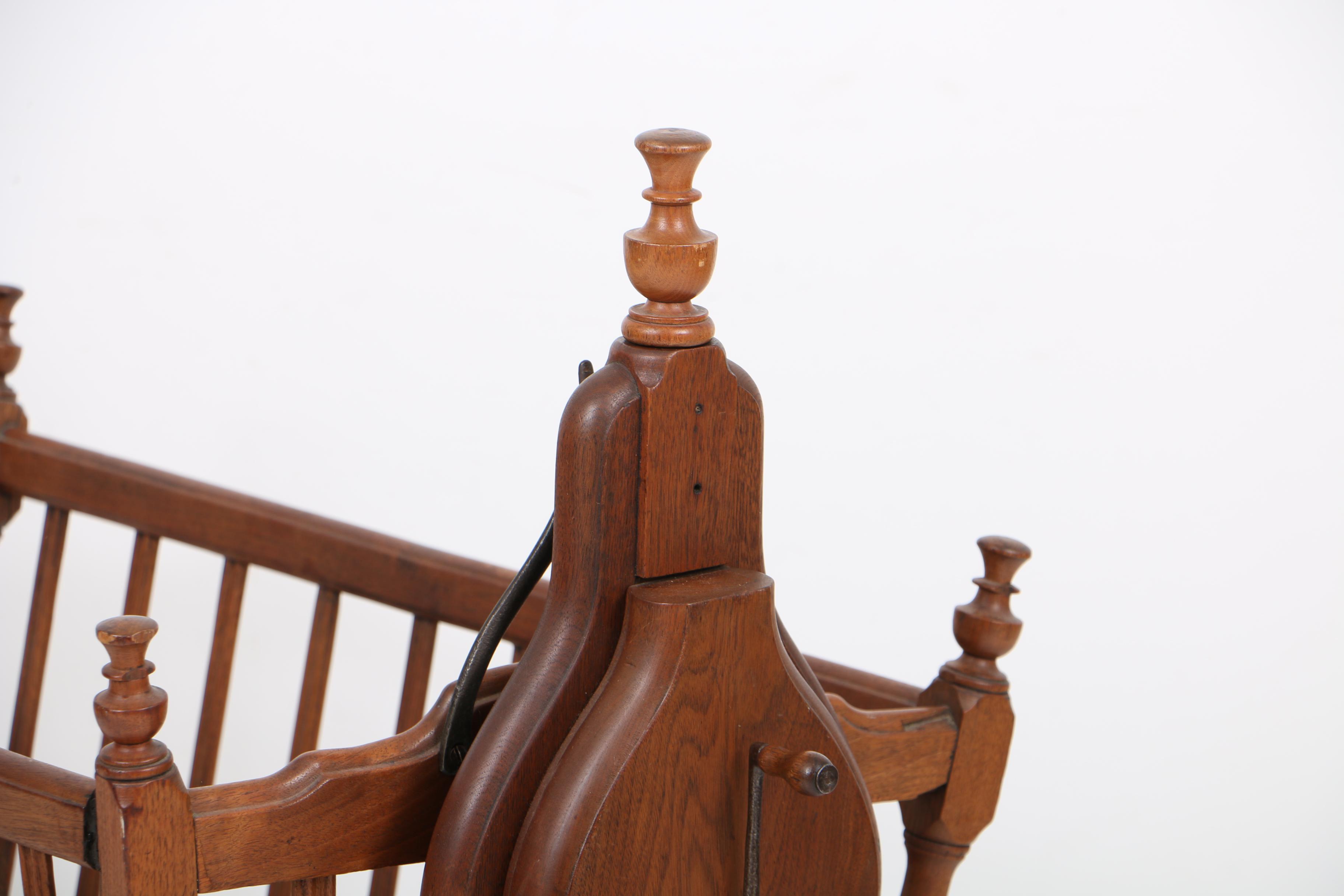 Antique Victorian Mechanized Rocking Cradle in Walnut, Late 19th Century