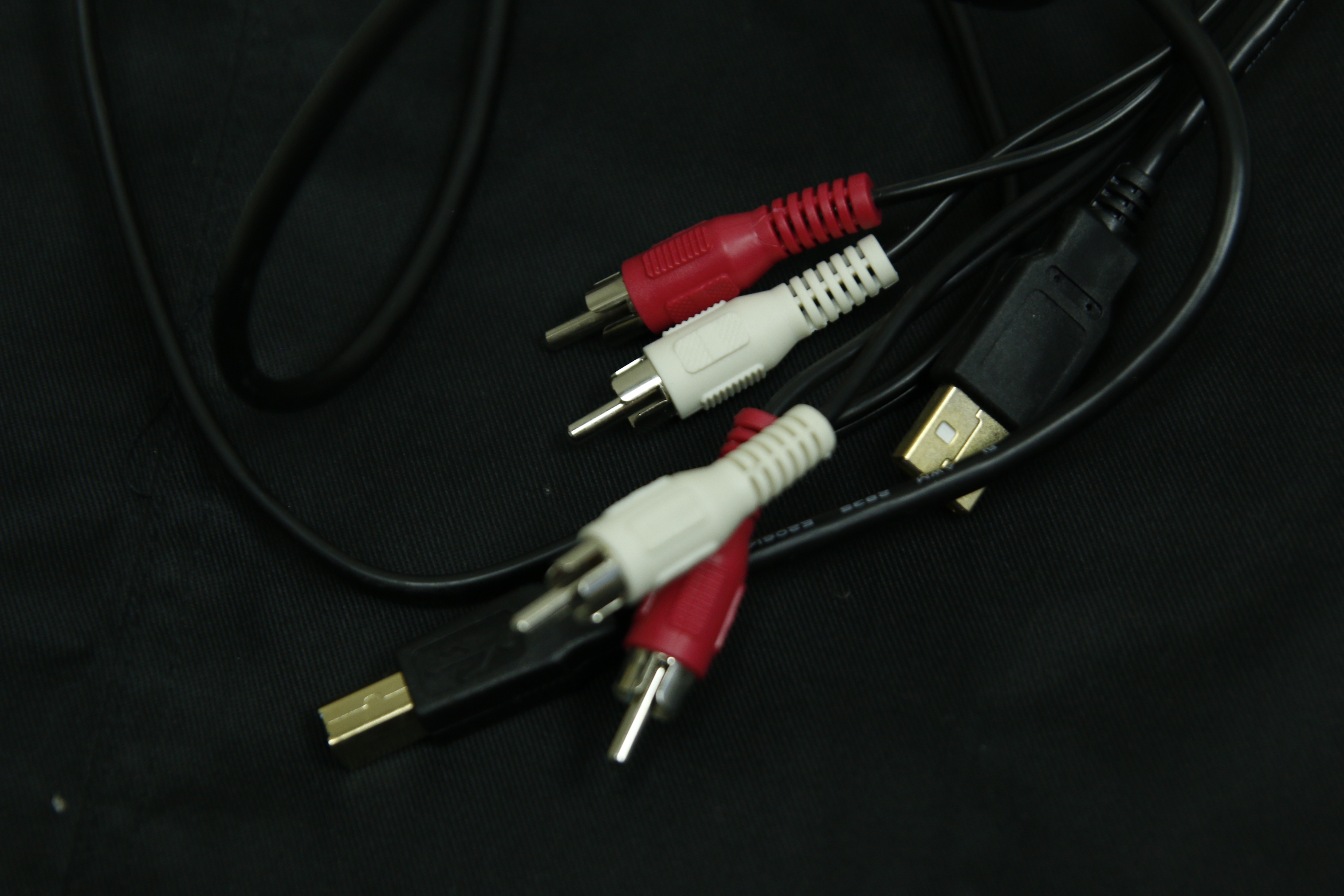 Stanton T.92 USB Turntable with Magix Audio Cleaning Software