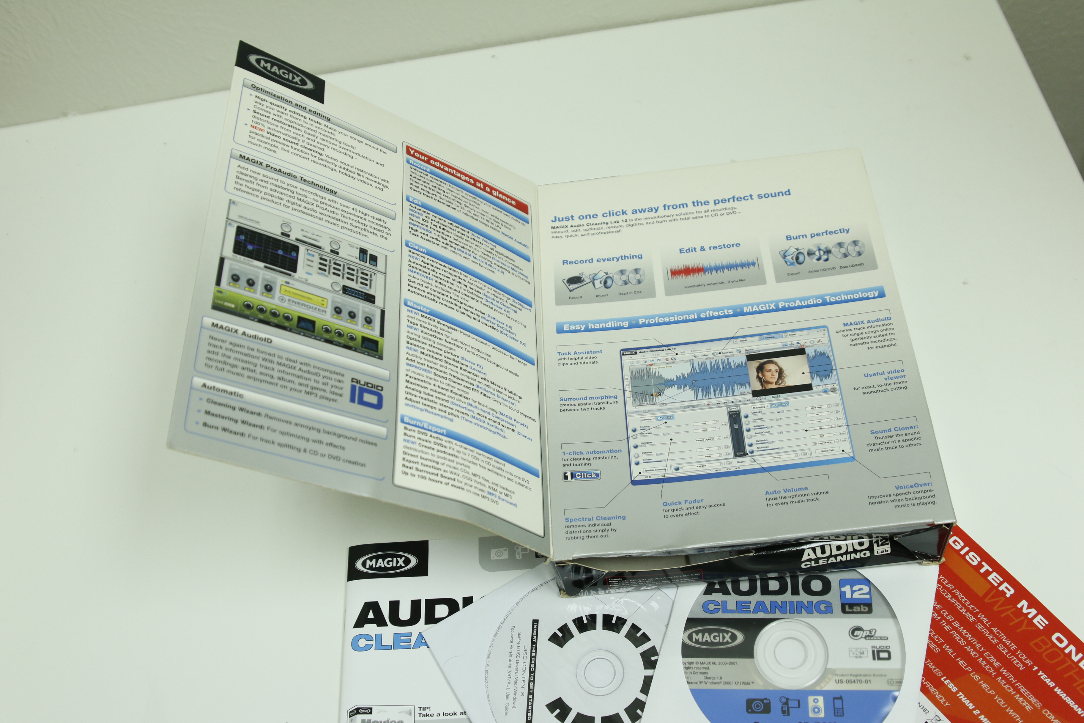 Stanton T.92 USB Turntable with Magix Audio Cleaning Software