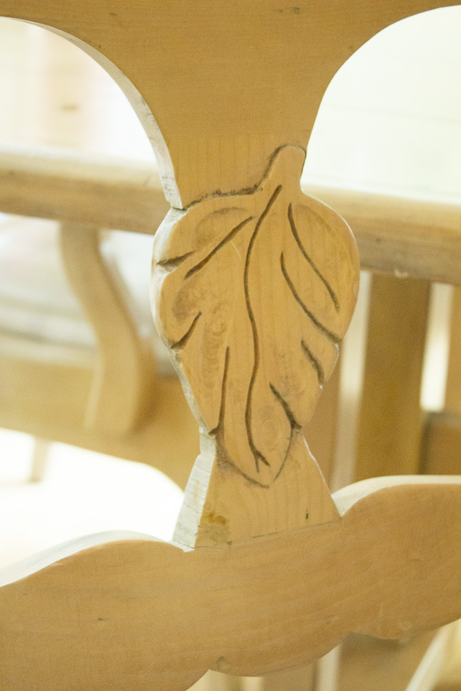 Country Style Pine Dining Table with Chairs