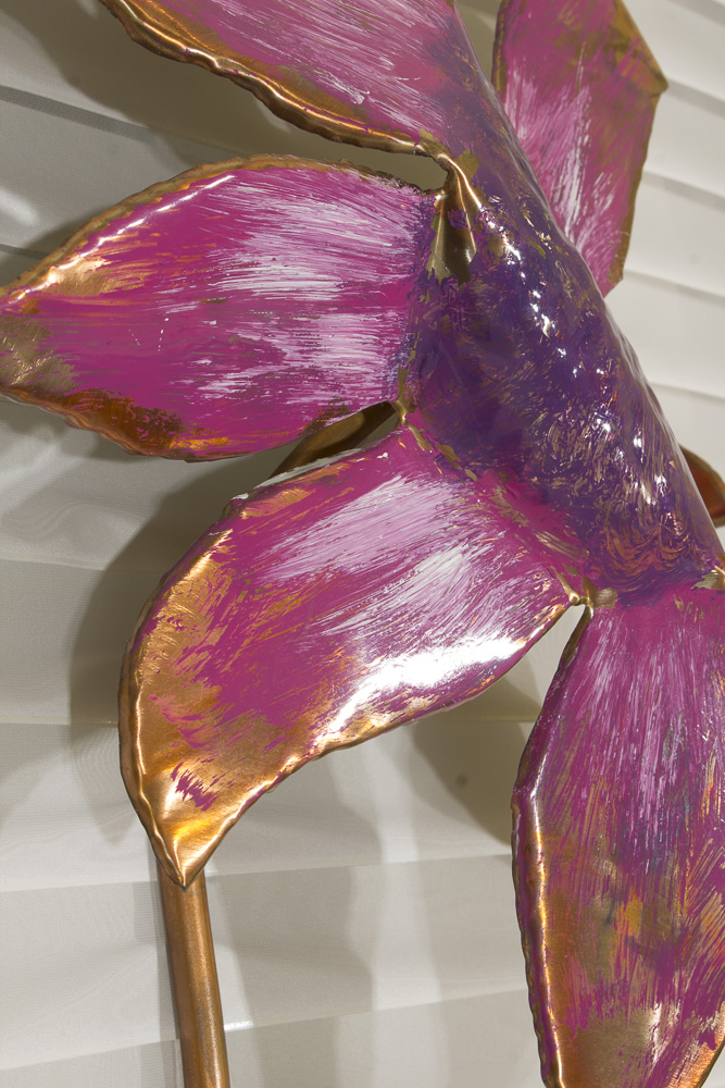 Painted Metal Wire Flower Garden Sculpture