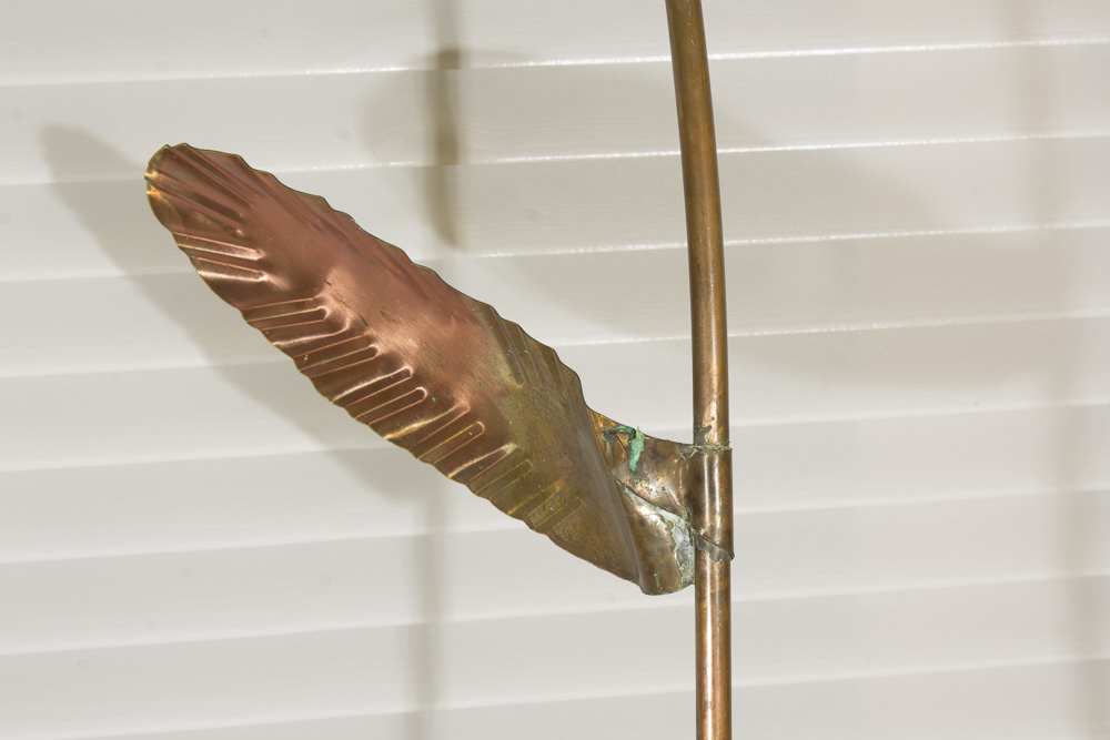 Painted Metal Wire Flower Garden Sculpture