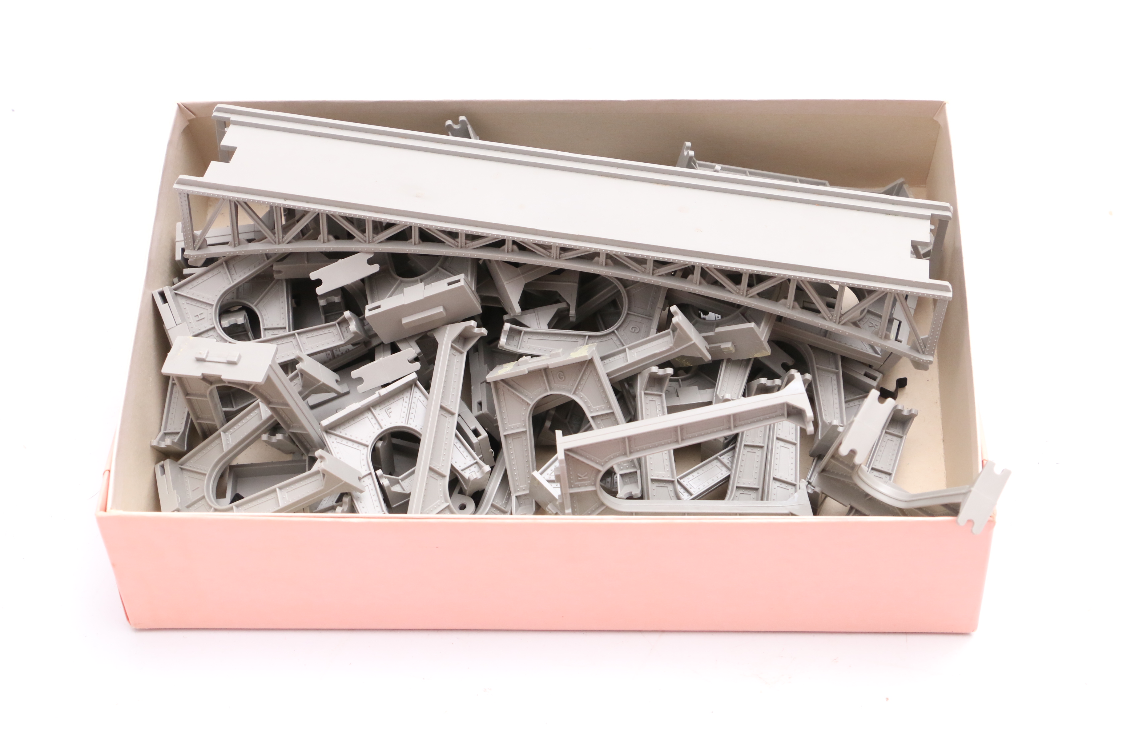 Vintage HO Scale Model Train Cars, Passenger Coaches and Trainpack Train Control