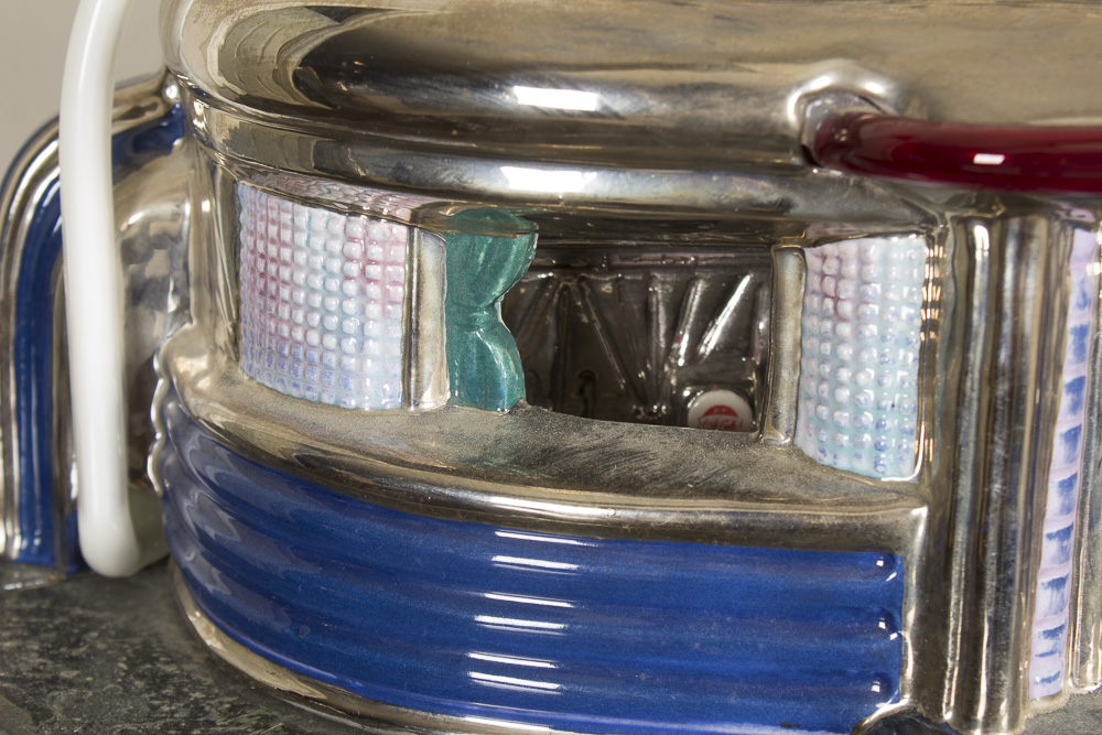 Signed Jerry Berta Ceramic and Neon "Babes Diner" Novelty Table Lamp