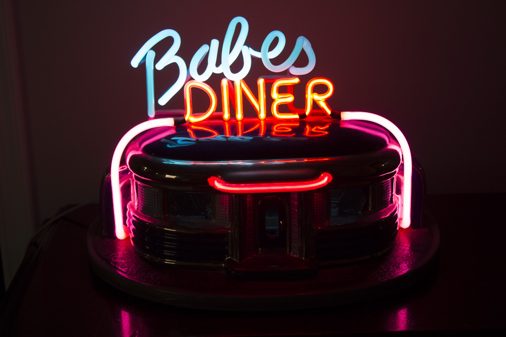 Signed Jerry Berta Ceramic and Neon "Babes Diner" Novelty Table Lamp