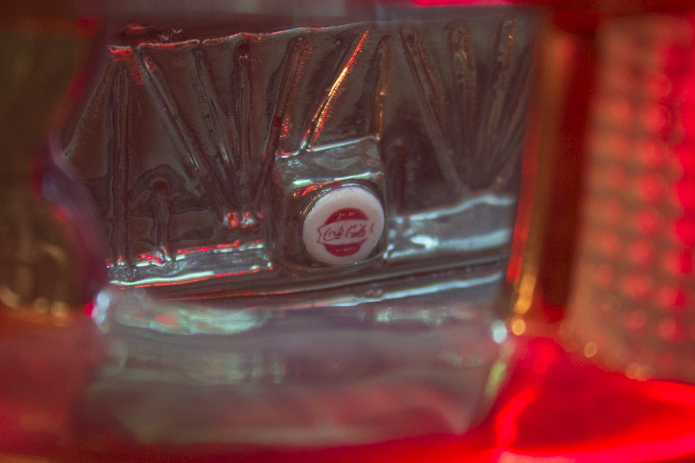 Signed Jerry Berta Ceramic and Neon "Babes Diner" Novelty Table Lamp