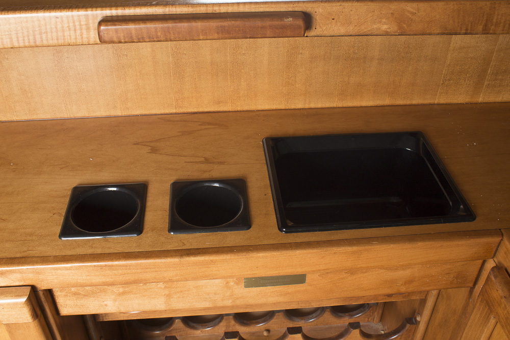 Maple Canopy Bar by Beach Manufacturing