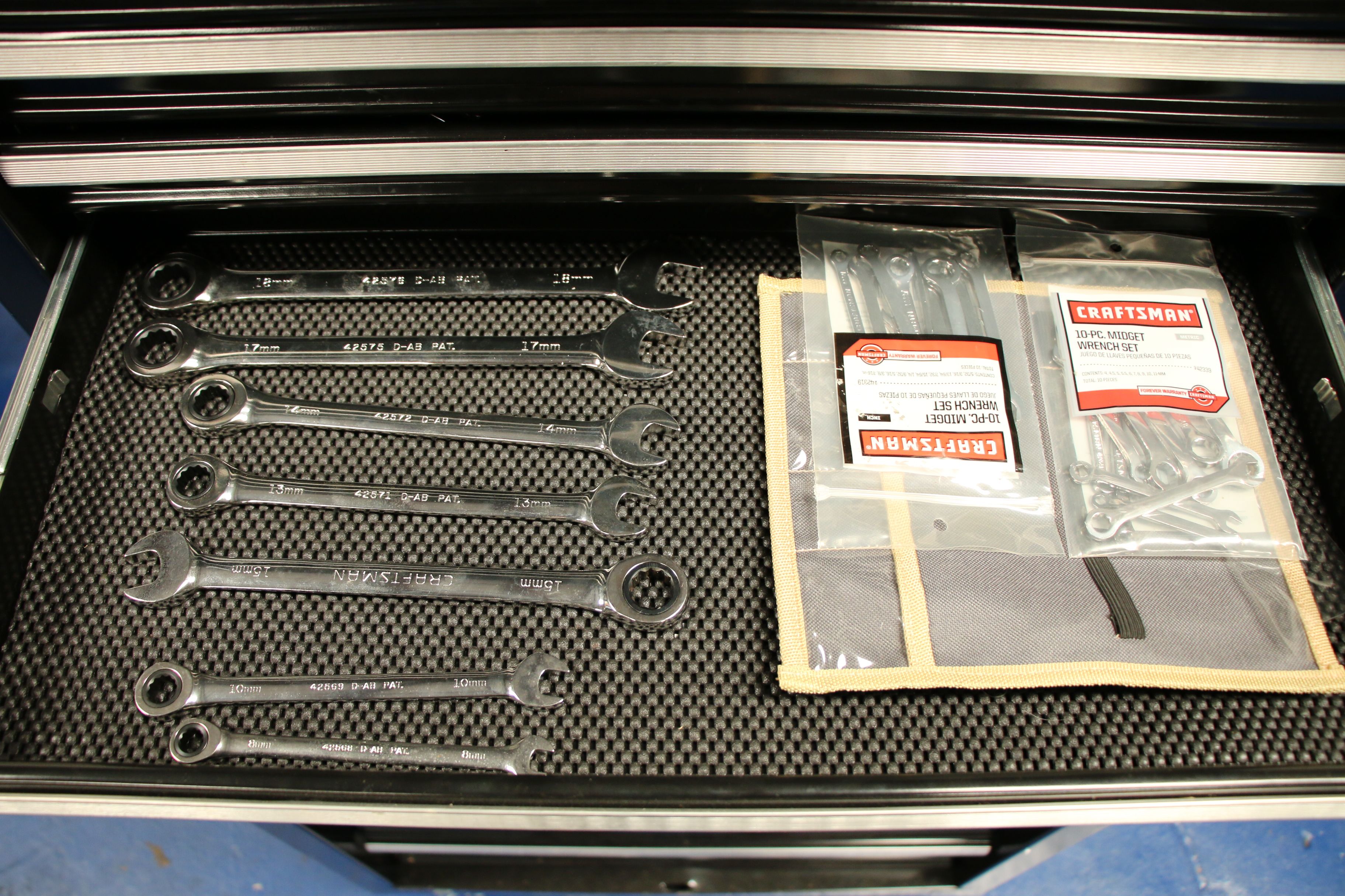 Craftsman Chest on Chest Rolling Toll Case with Tools