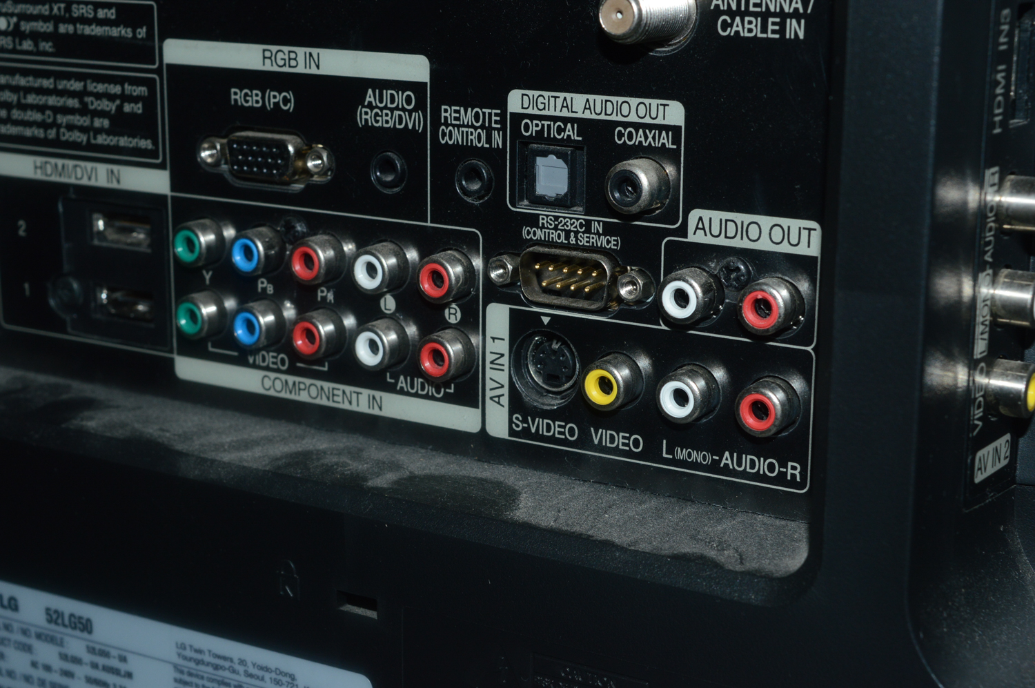 LG 52" 1080p LCD HDTV Television