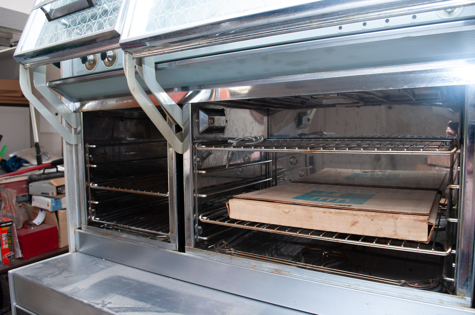 Mid Century Frigidaire "Custom Imperial Flair" Oven Range