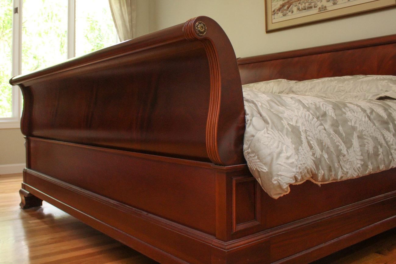 Ethan Allen "18th Century Collection" King Size Sleigh Bed