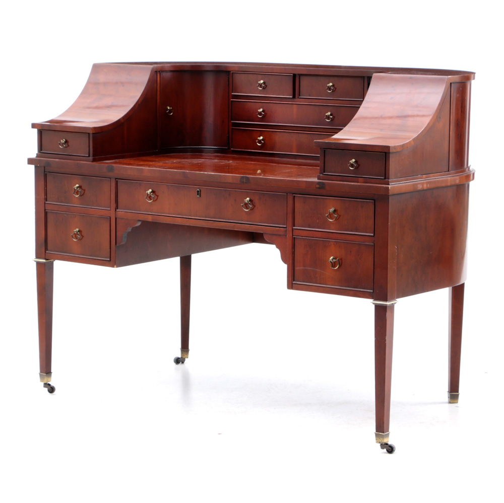 "Hekman Furniture"  Carlton House-Style Yew Wood Veneer Executive Desk