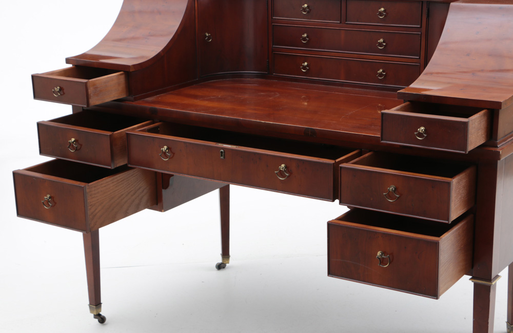 "Hekman Furniture"  Carlton House-Style Yew Wood Veneer Executive Desk