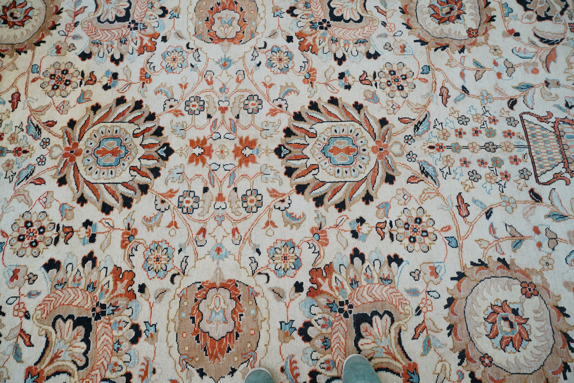 Hand-Knotted Indo-Persian "Vase" Wool Room Sized Rug