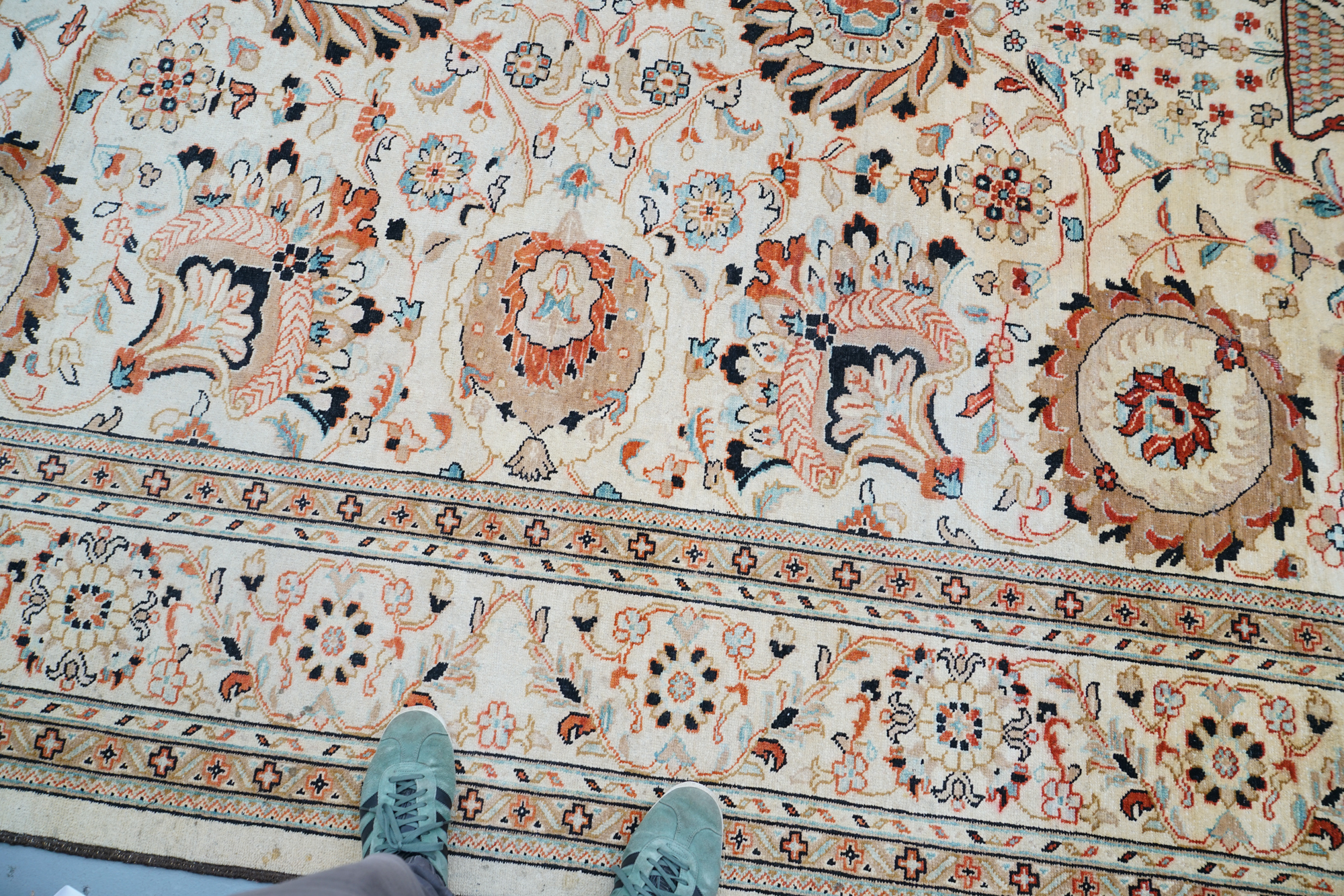 Hand-Knotted Indo-Persian "Vase" Wool Room Sized Rug