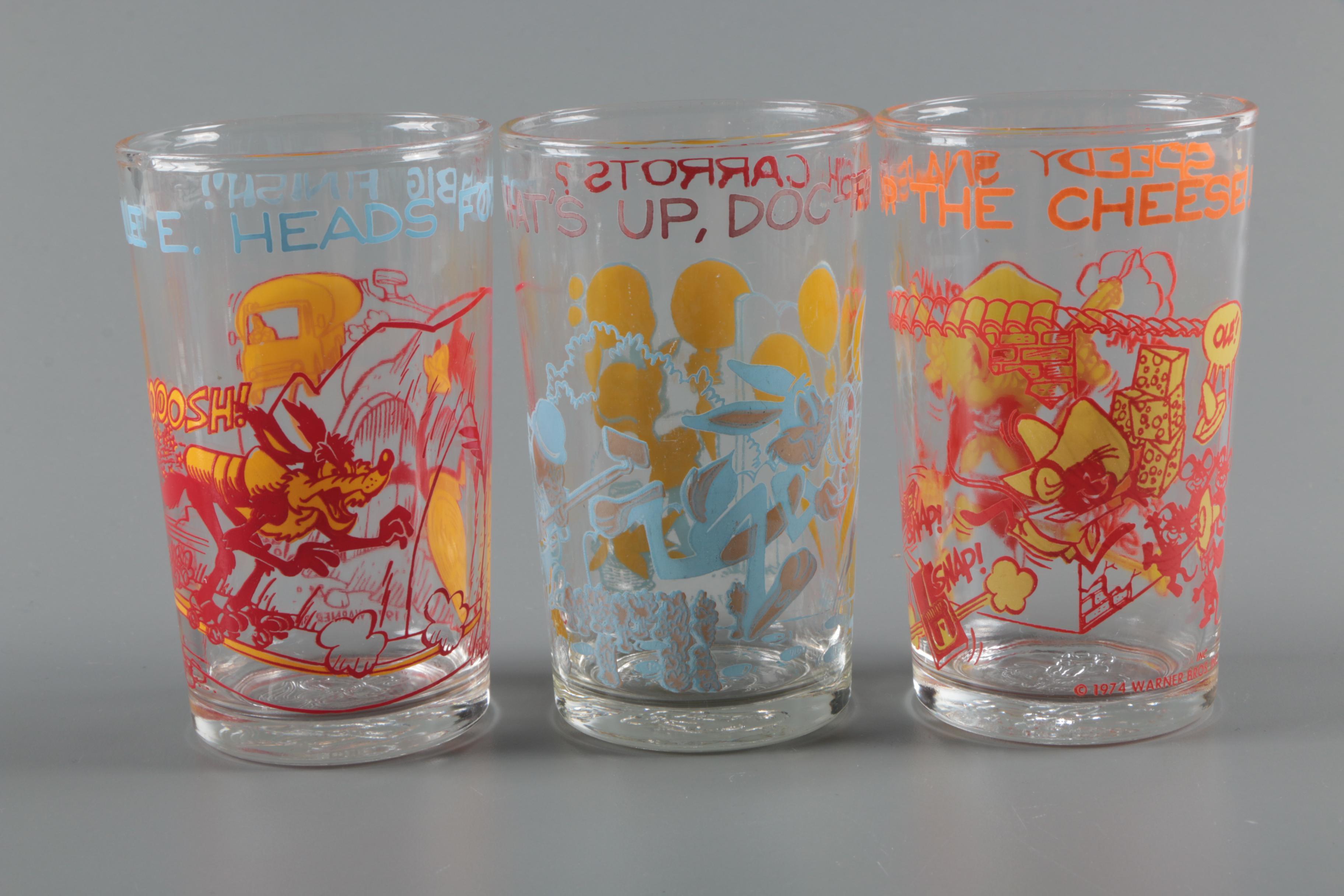 Looney Tunes Themed Juice Glasses Featuring Bugs Bunny and More