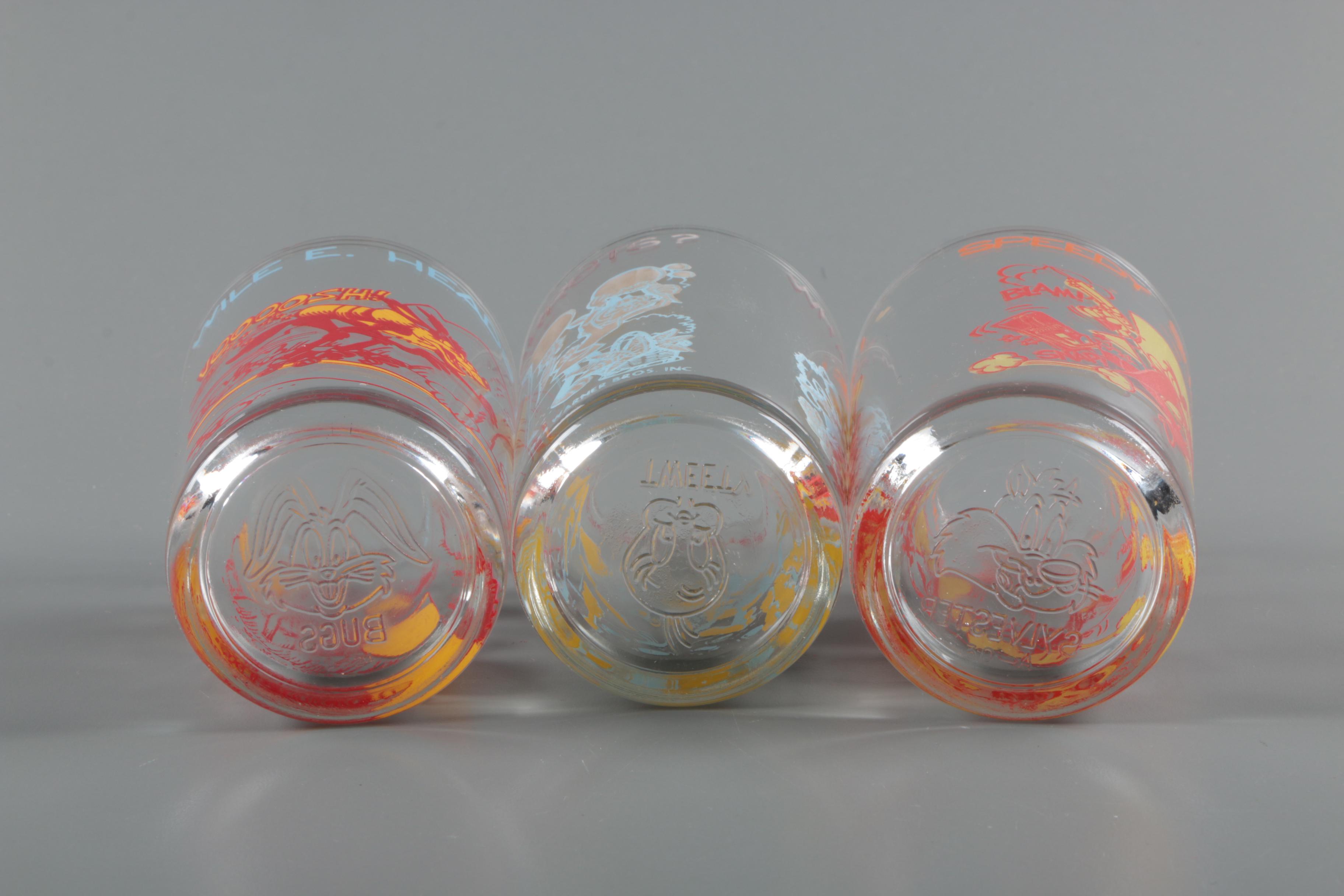 Looney Tunes Themed Juice Glasses Featuring Bugs Bunny and More