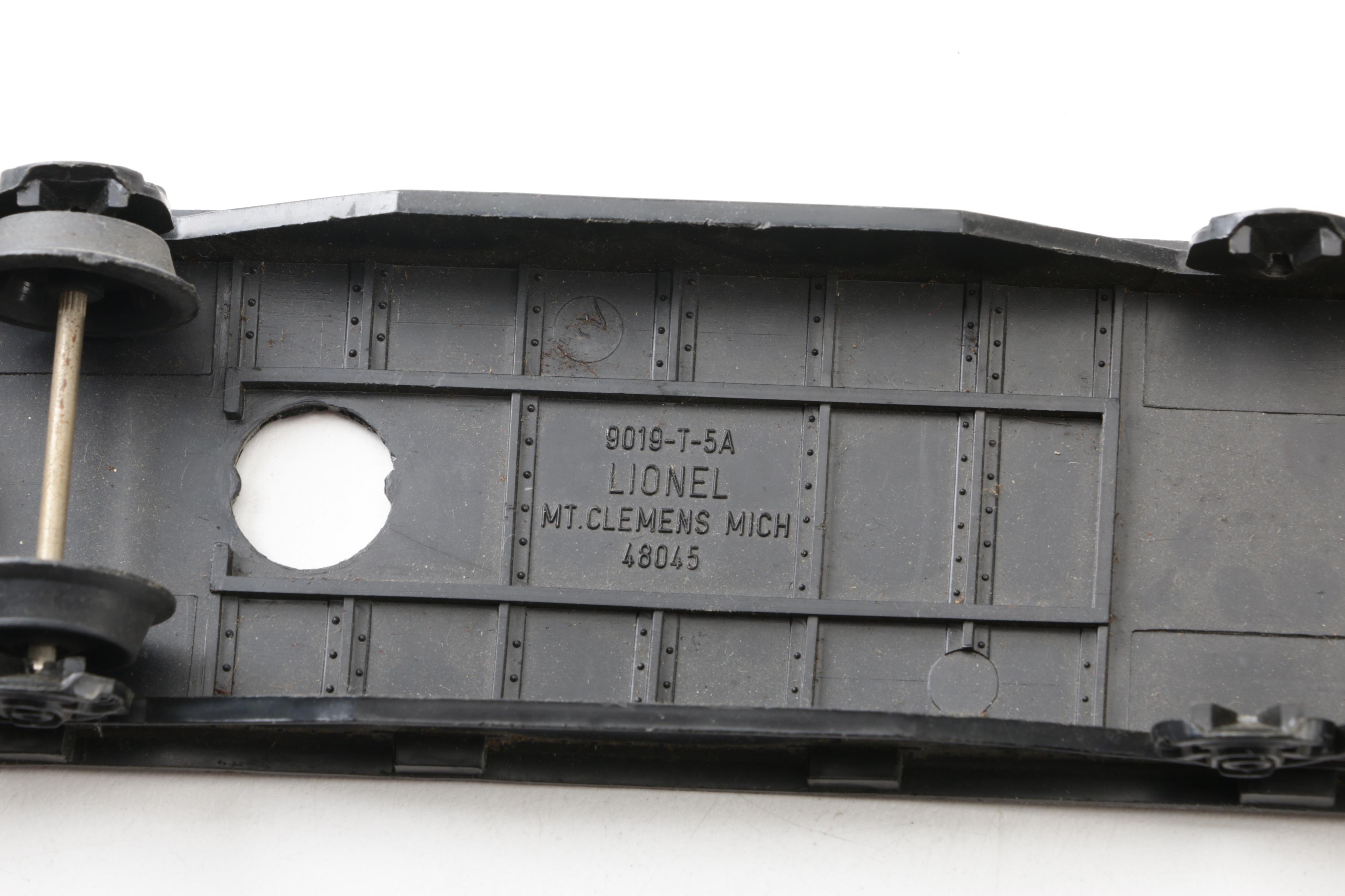 Vintage Lionel Flatbed Rail Cars