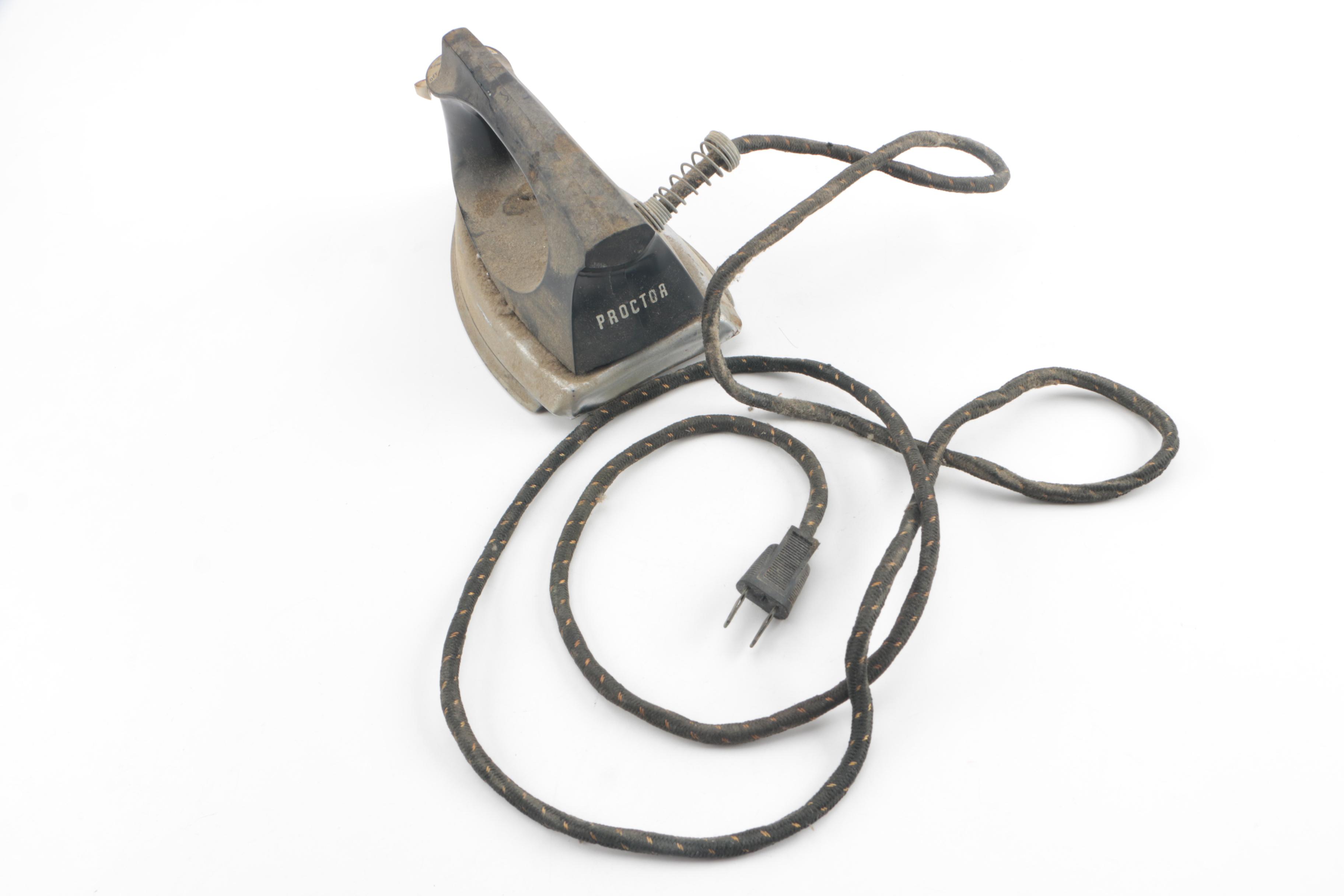 Vintage Proctor-Silex Electrical Clothes Iron