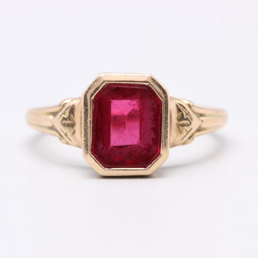 Antique 10K Yellow Gold Synthetic Ruby Ring