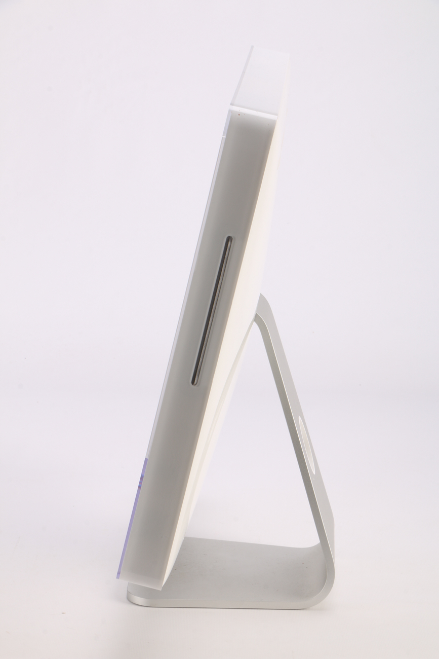 20" iMac Desktop in White