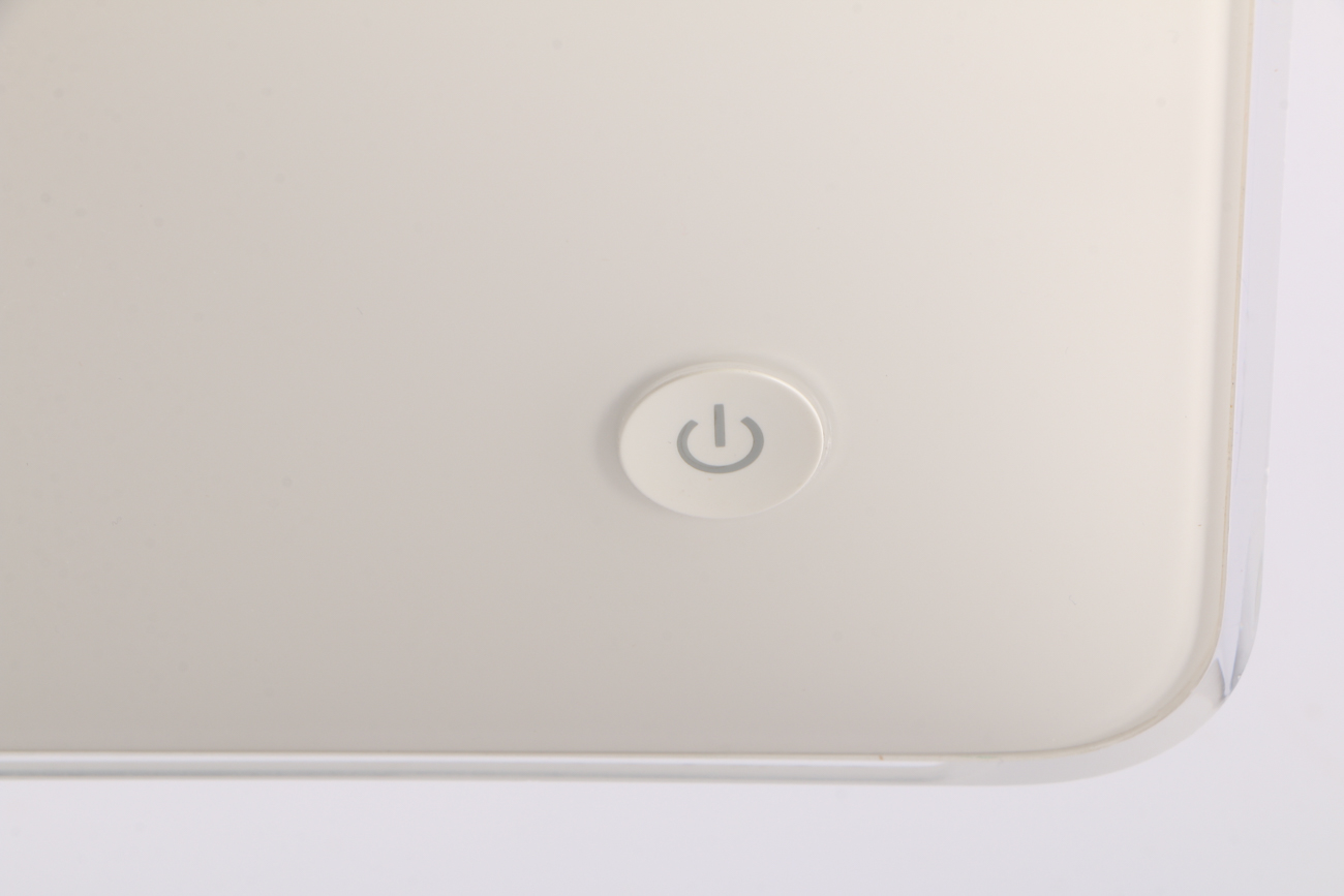 20" iMac Desktop in White