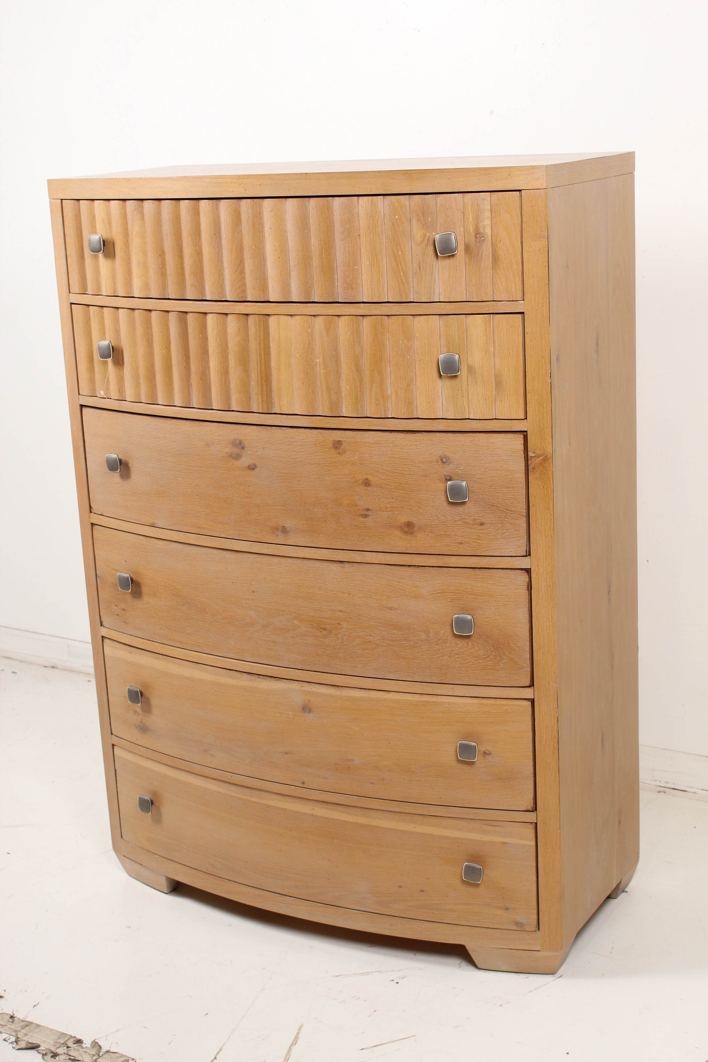 Broyhill Contemporary Chest of Drawers