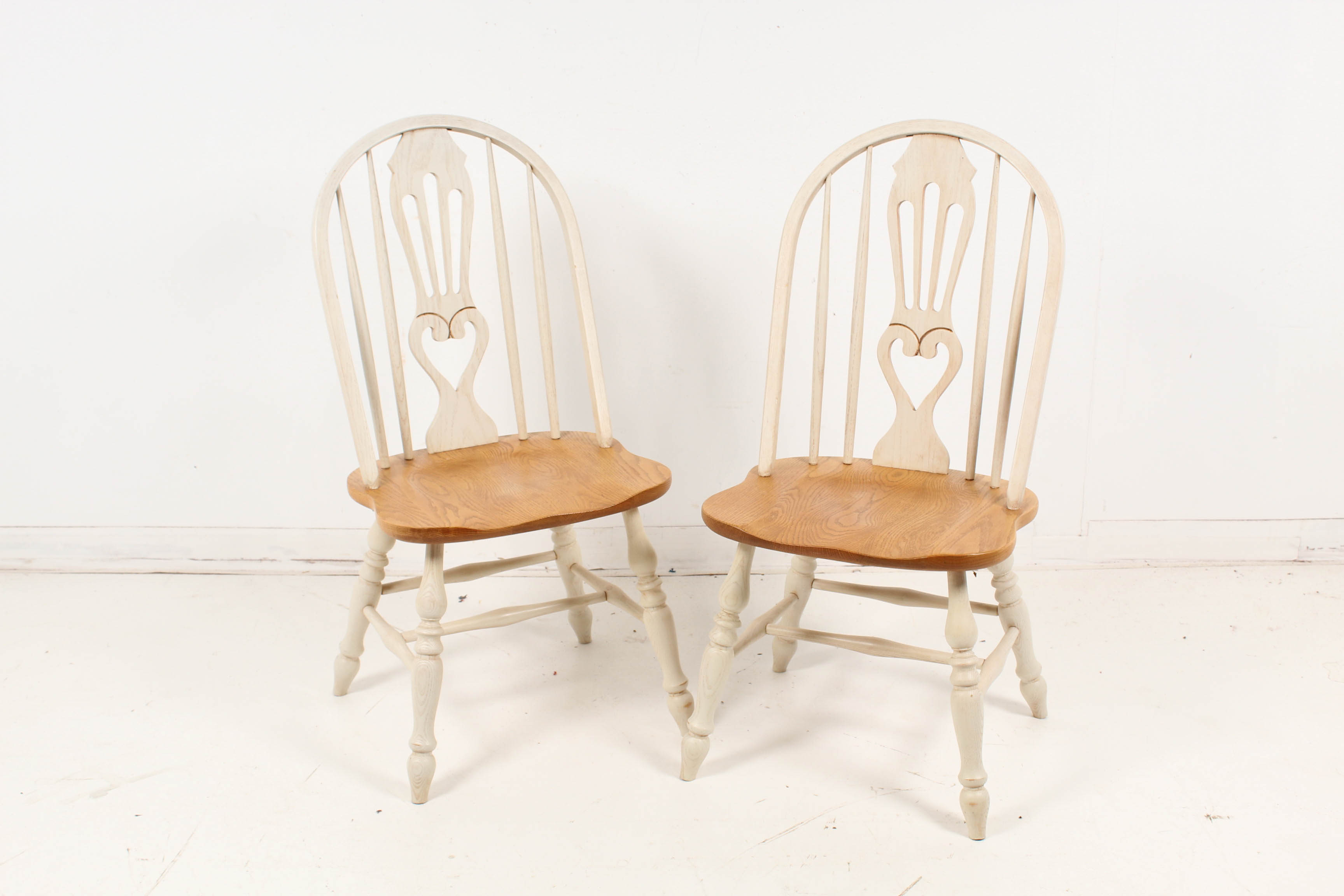 Cochrane Dining Table and Chairs