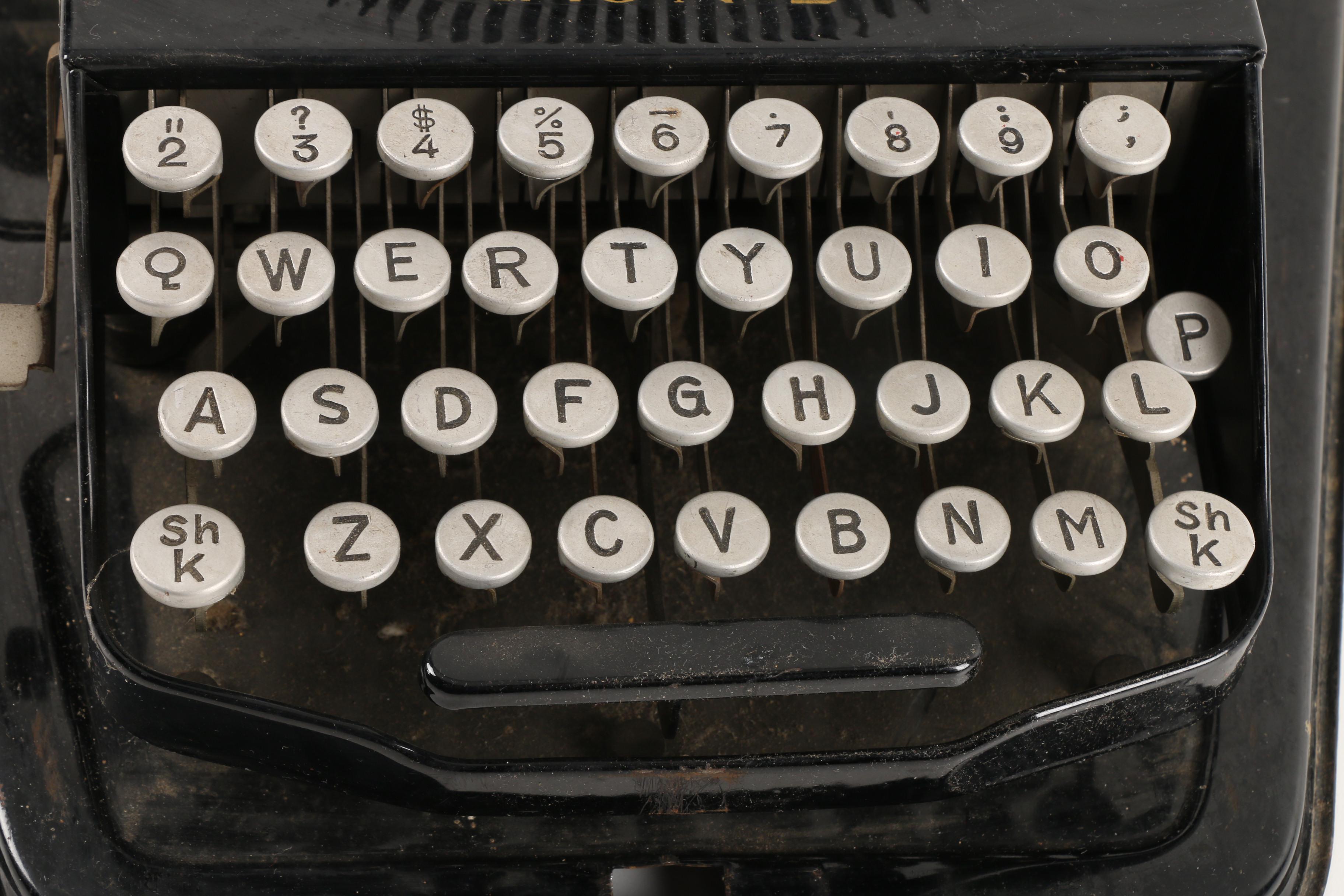 Late 1920s German Bing No. 2 Portable Typewriter