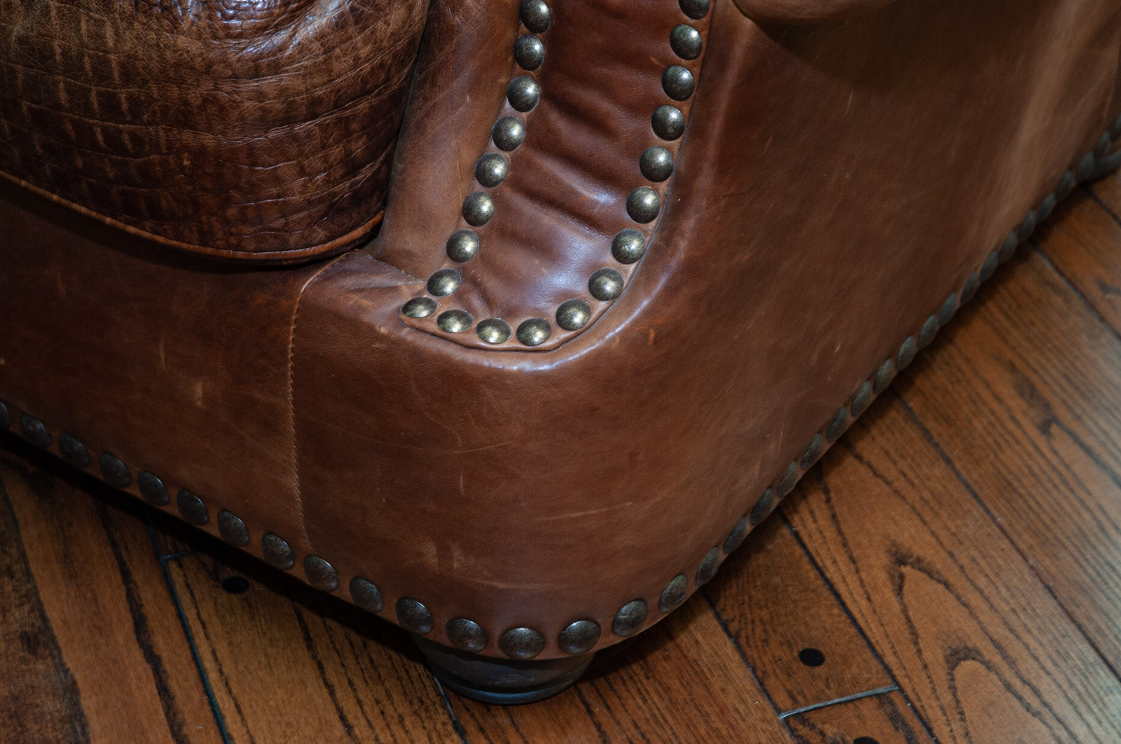 Alligator Style Embossed Leather Lounge chair