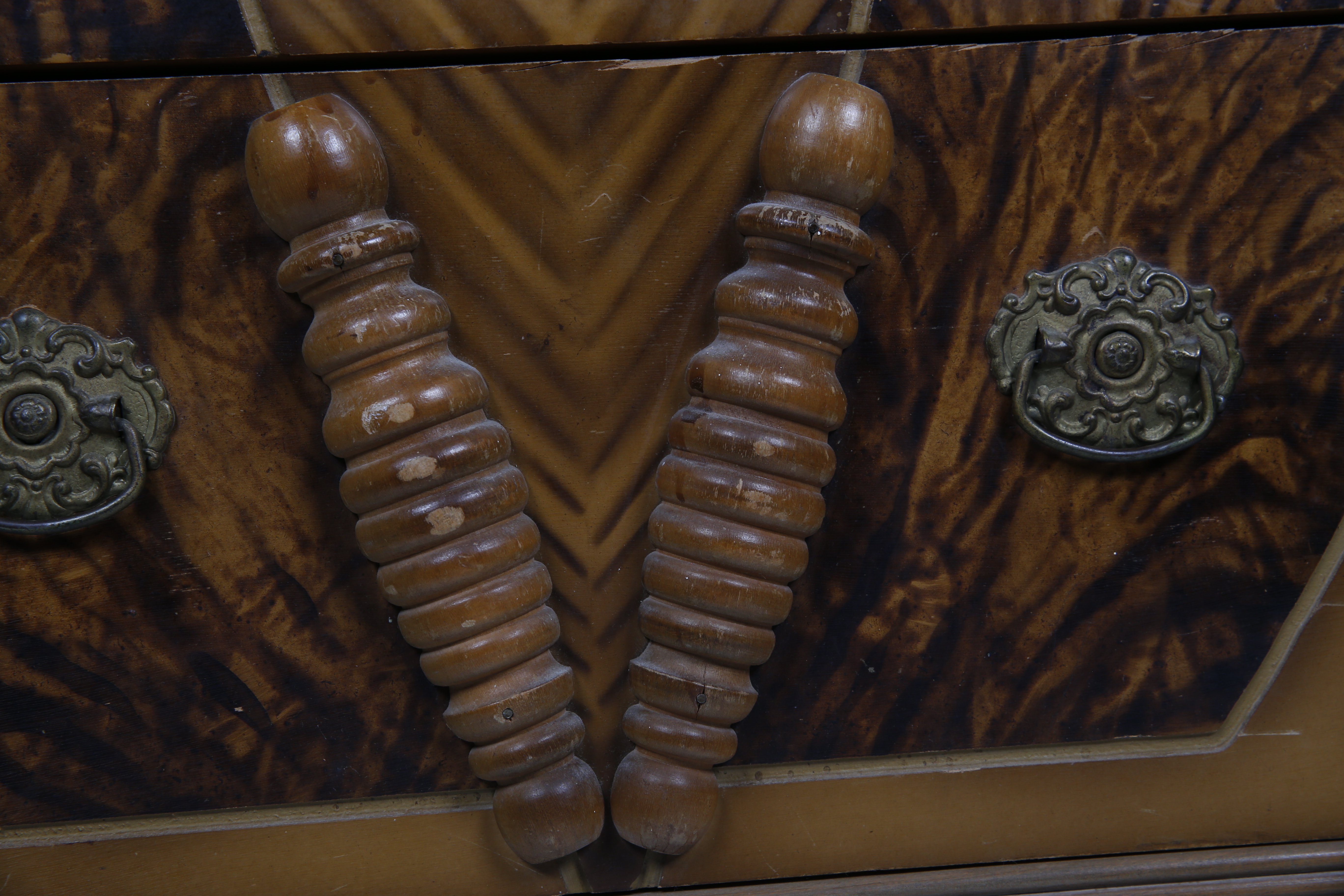 Vintage Art Nouveau Chest of Drawers