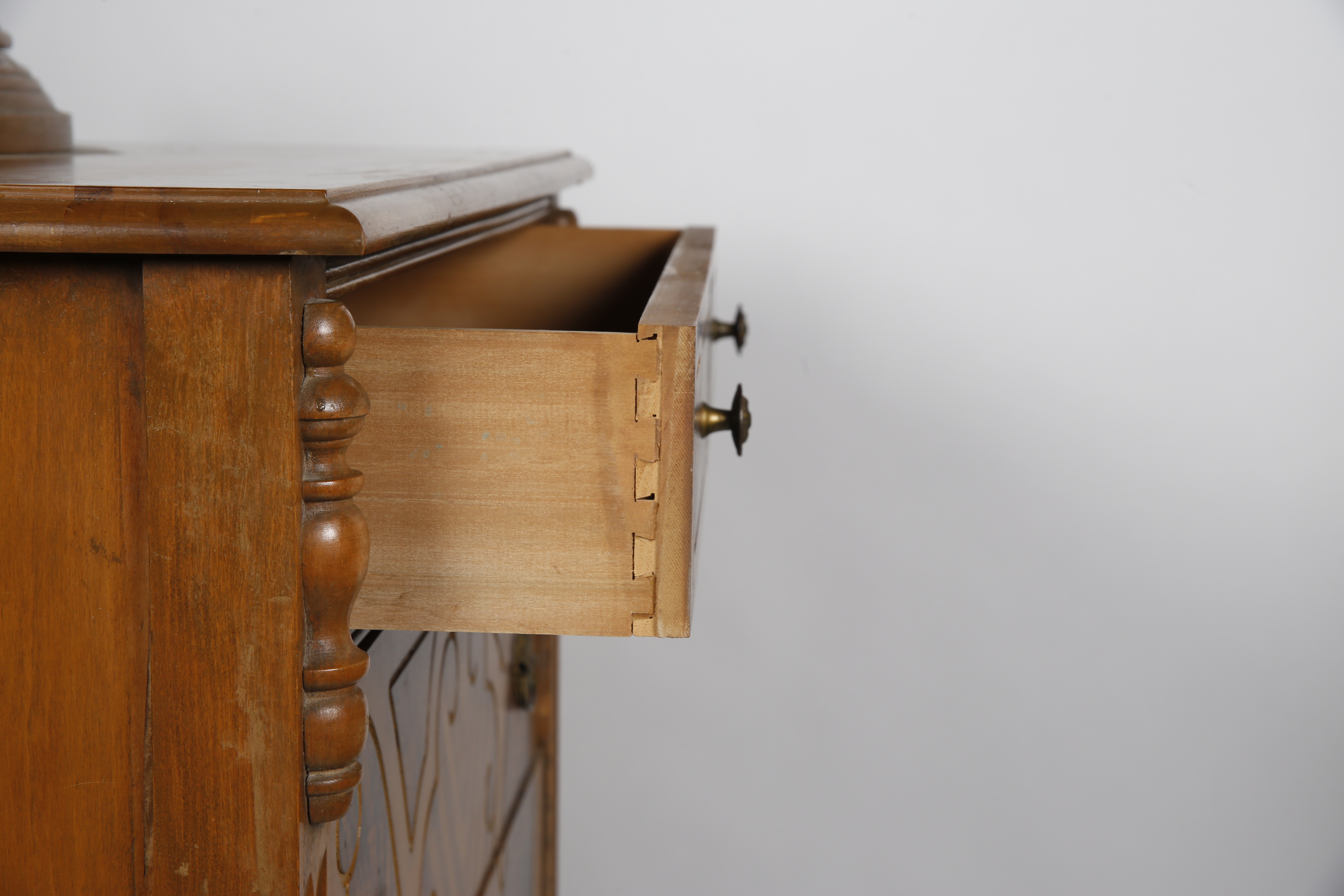 Vintage Art Nouveau Chest of Drawers