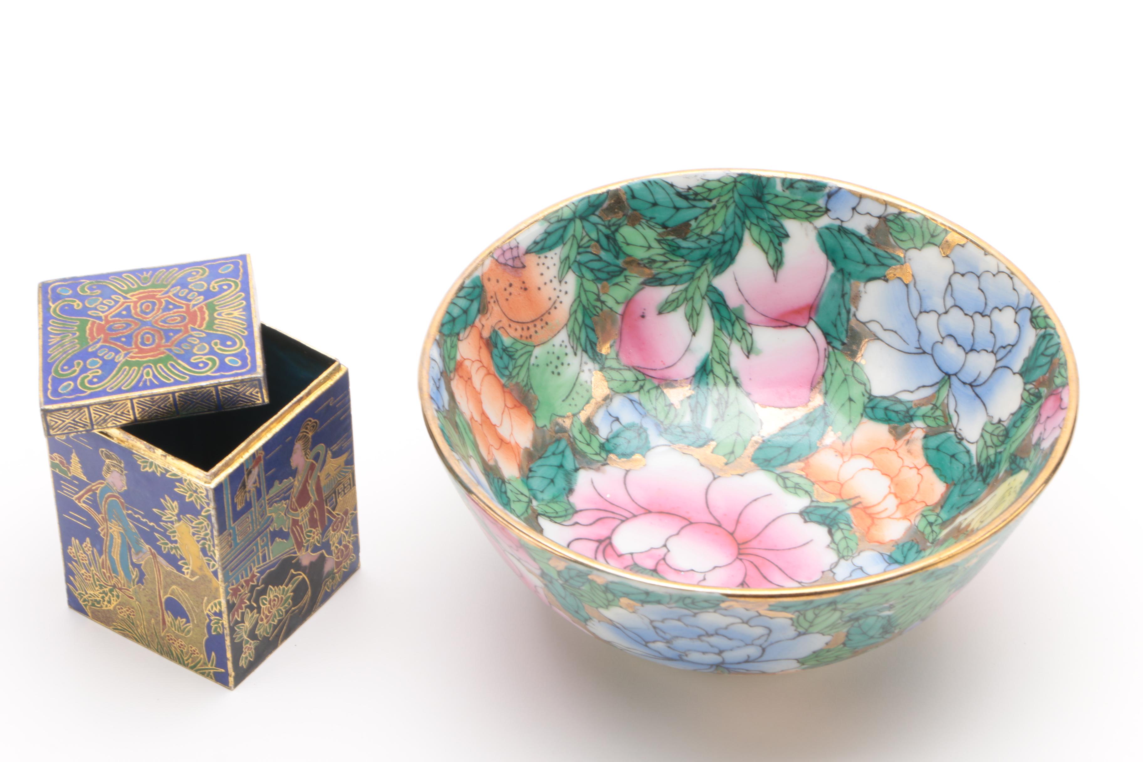 Chinese Tableware and Figurines