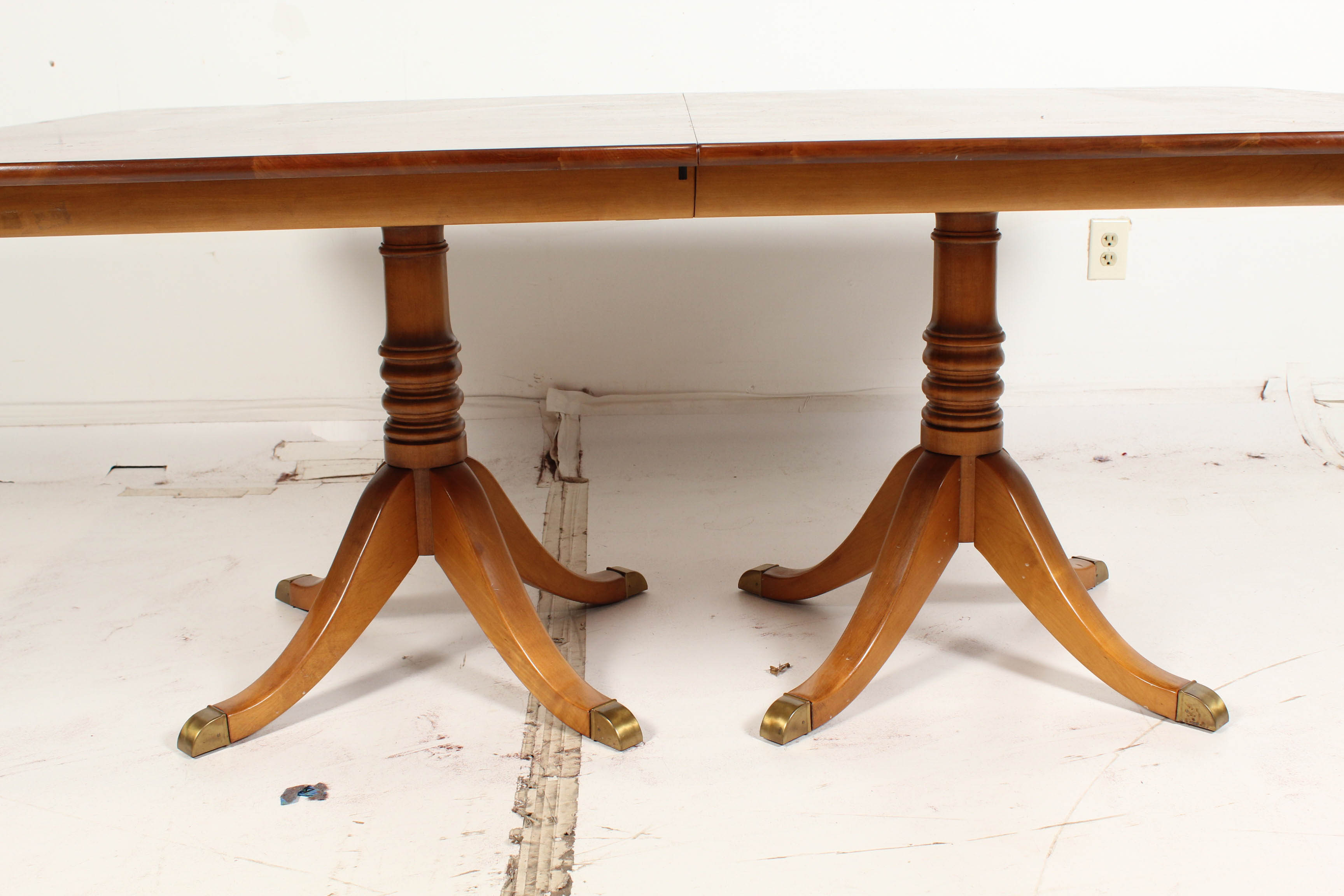 Leopold Stickley Expandable Double-Pedestal Dining Table