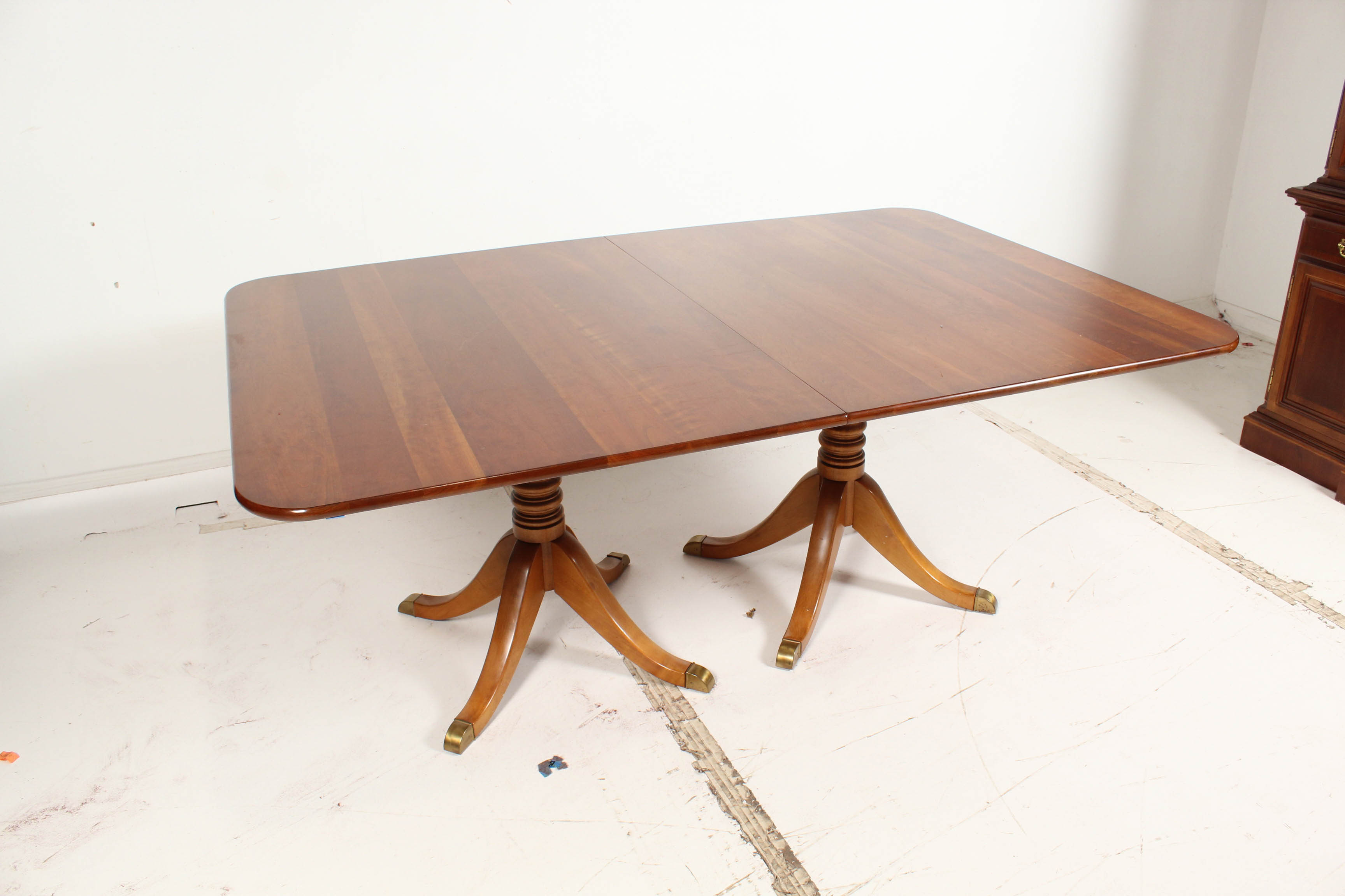 Leopold Stickley Expandable Double-Pedestal Dining Table